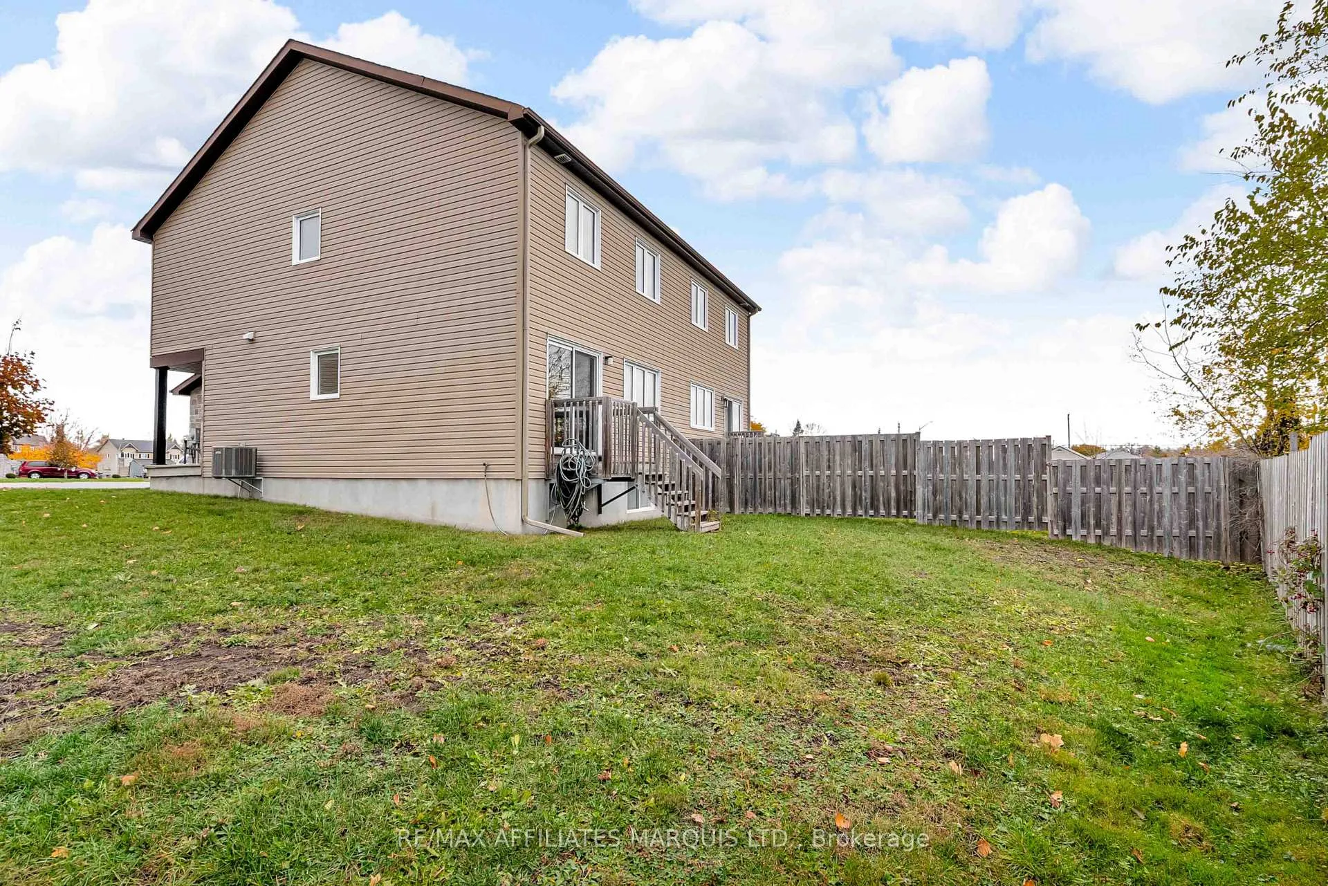Photo 24 of 1101 Clement Court, Cornwall — HOMEH