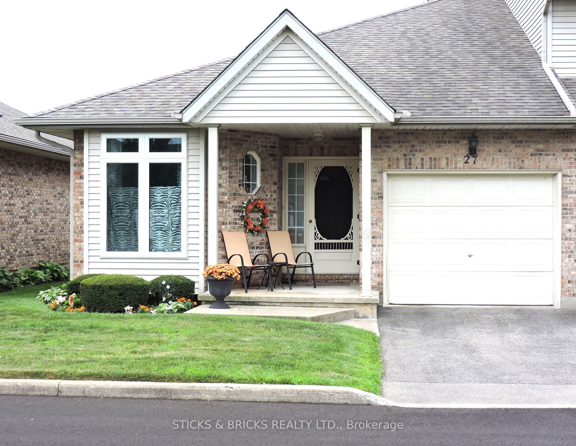 Front of Unit 27, 5070 Drummond Road