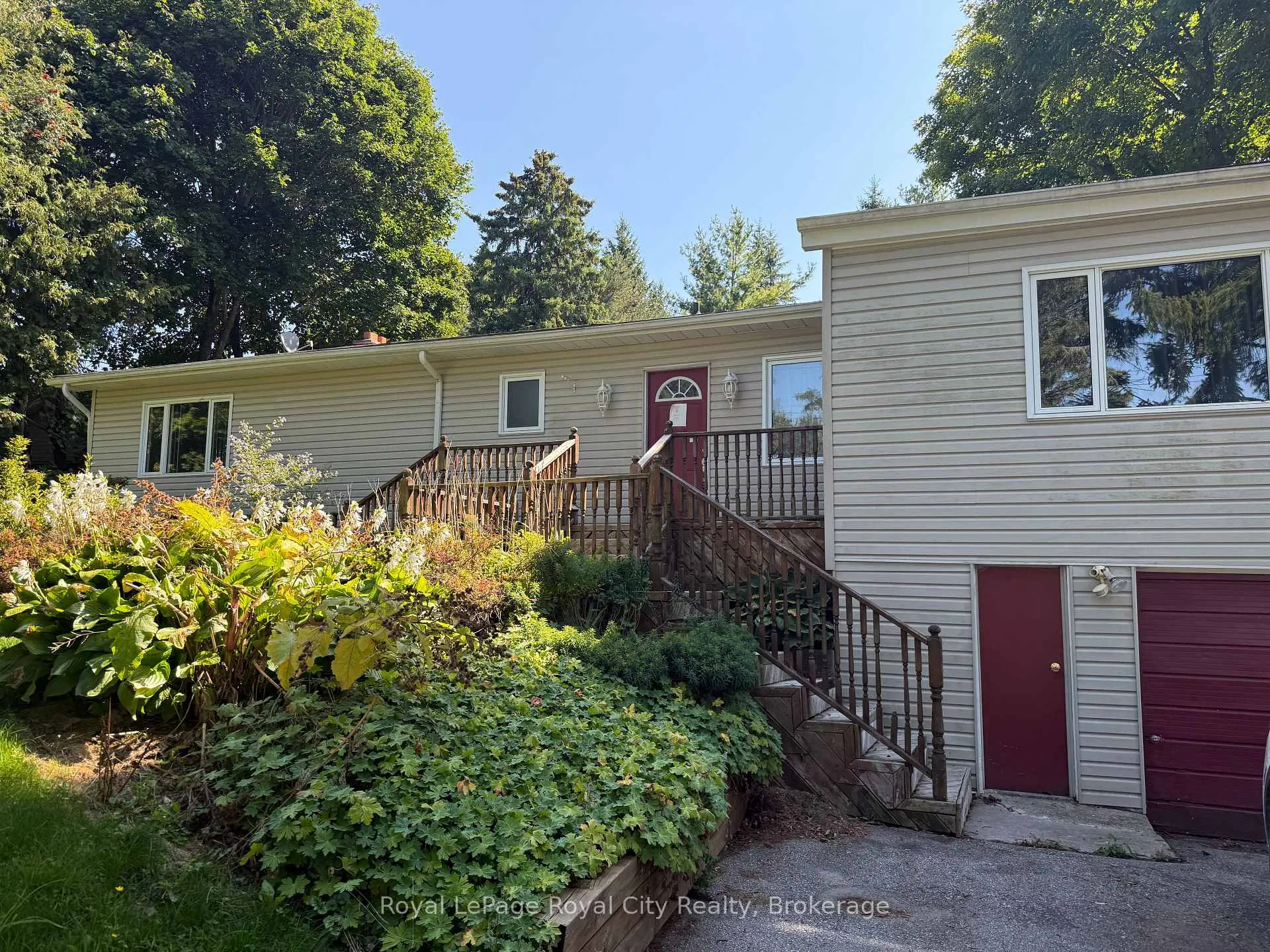 Photo 2 of 1 Kenneth Avenue, Erin — HOMEH