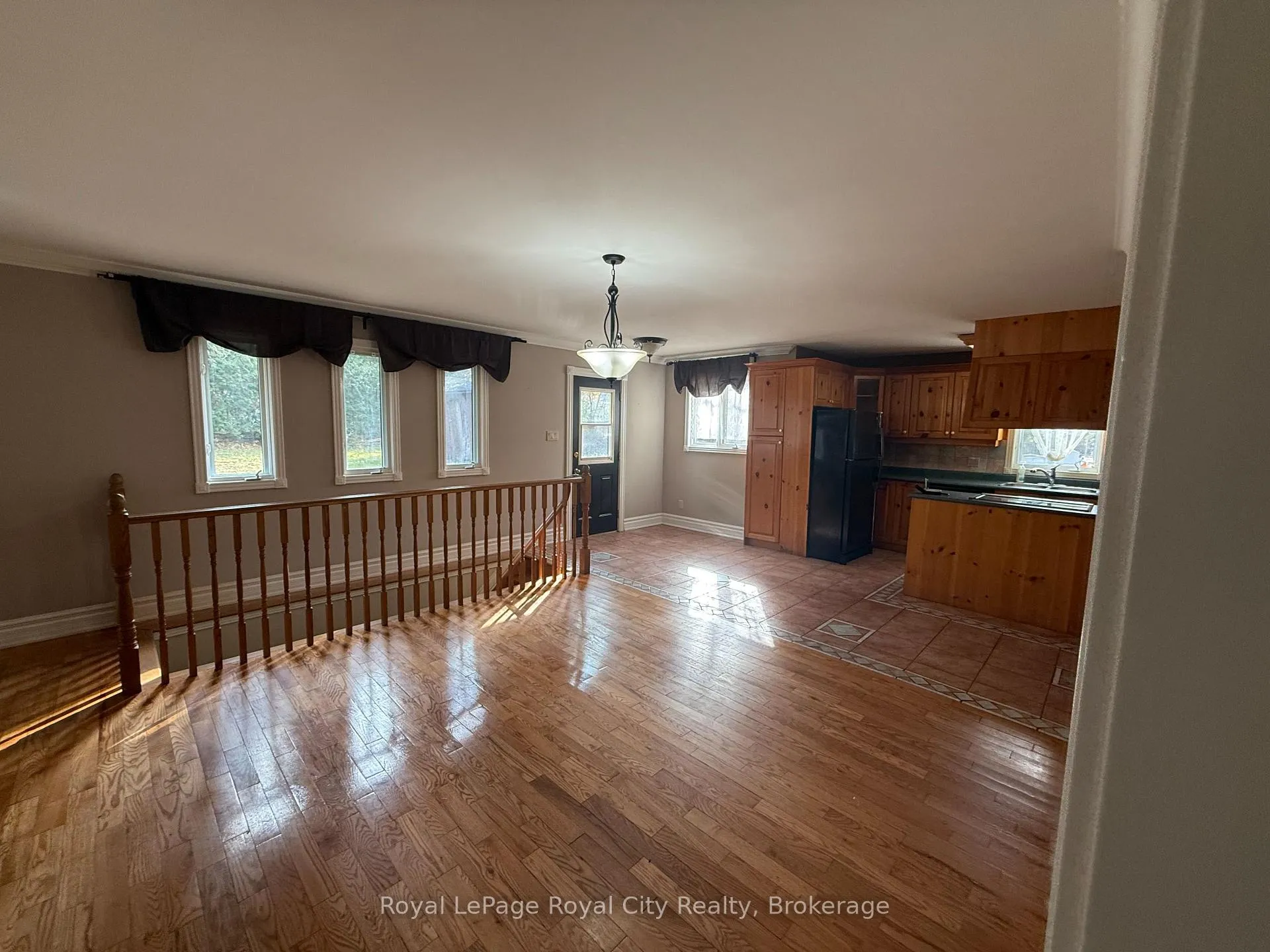 Photo 7 of 1 Kenneth Avenue, Erin — HOMEH