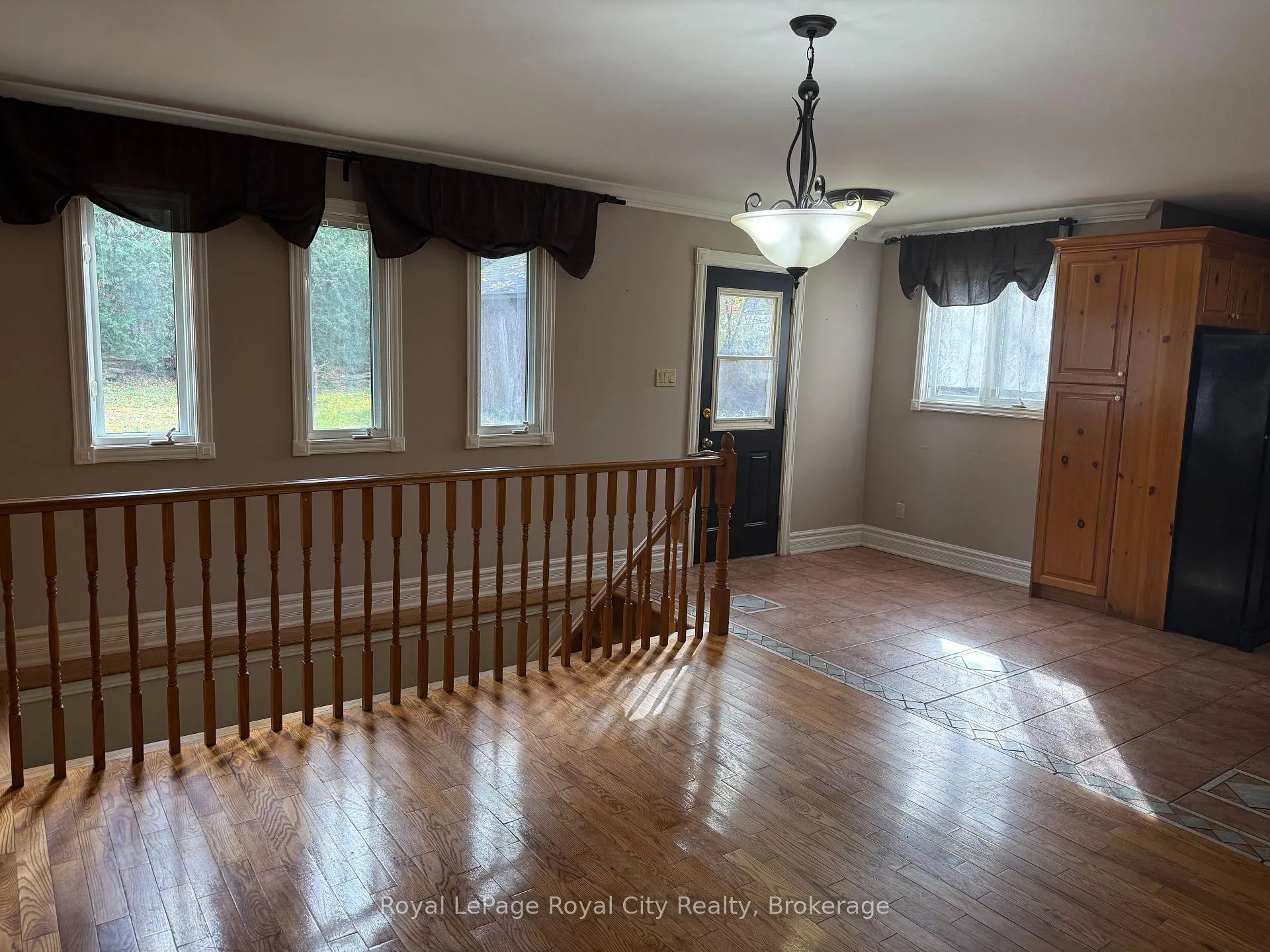Photo 10 of 1 Kenneth Avenue, Erin — HOMEH