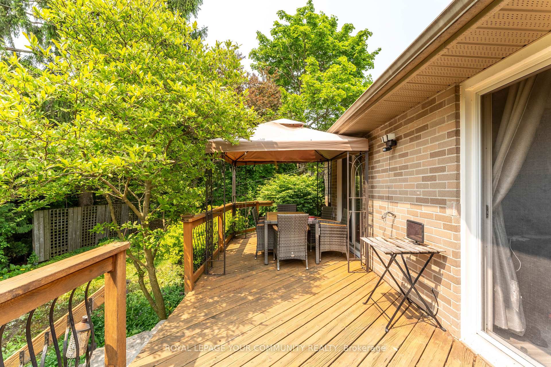 Photo 30 of 85 Devins Drive, Aurora, Aurora Heights — HOMEH