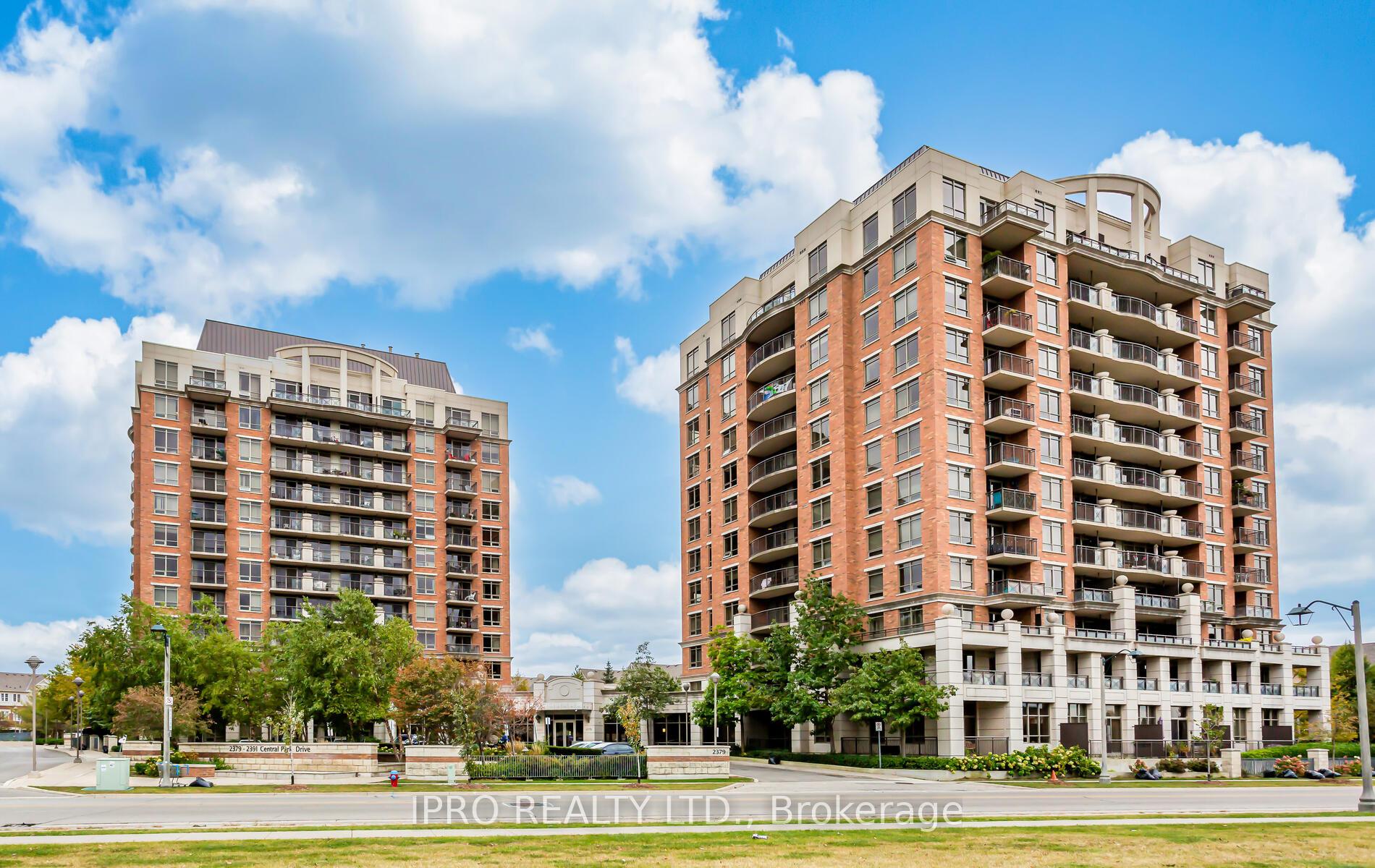 Front of Unit 403, 2391 Central Park Drive