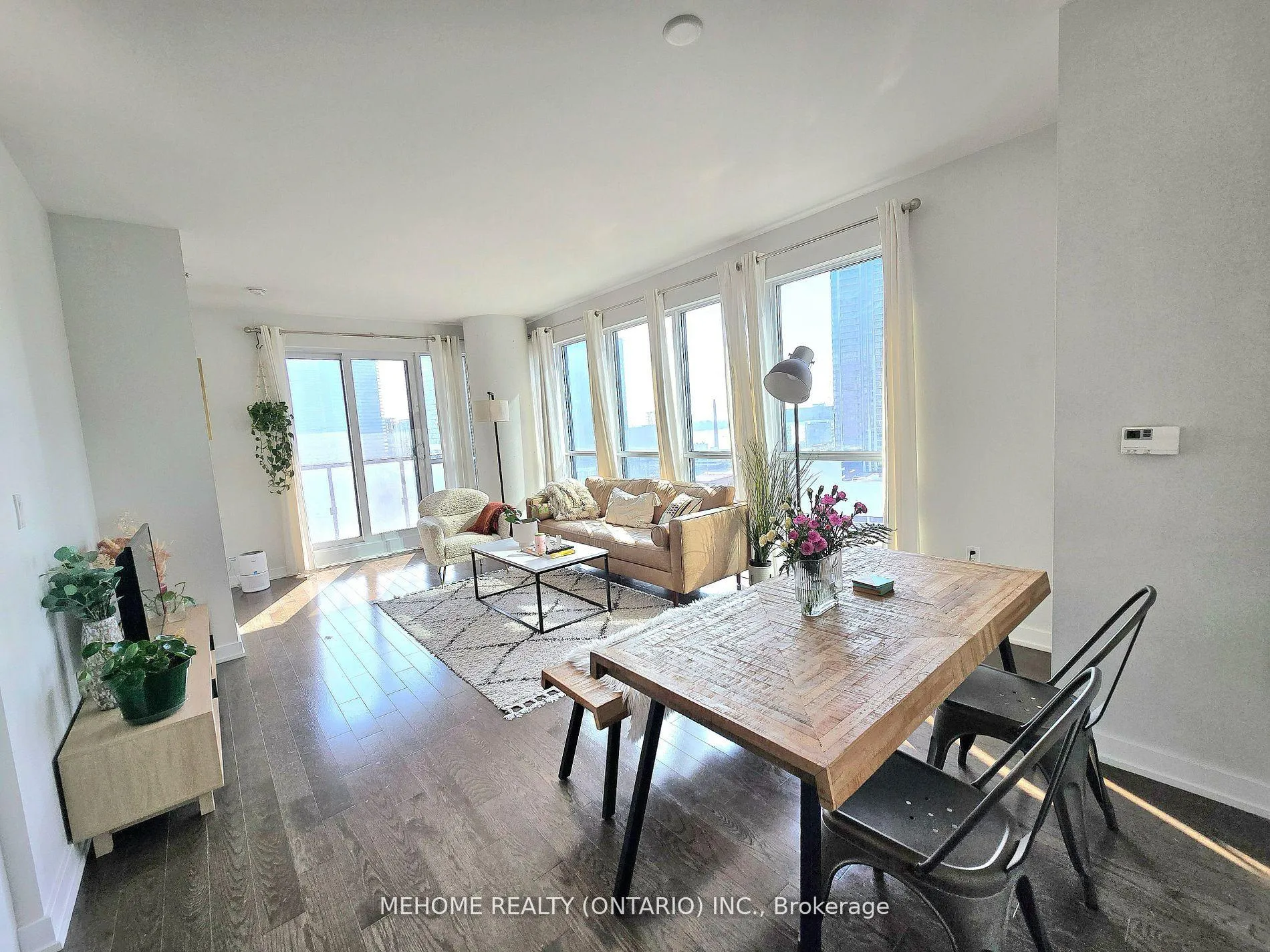Photo 8 of Unit 1508, 1 The Esplanade Drive, Toronto, Waterfront Communities — HOMEH