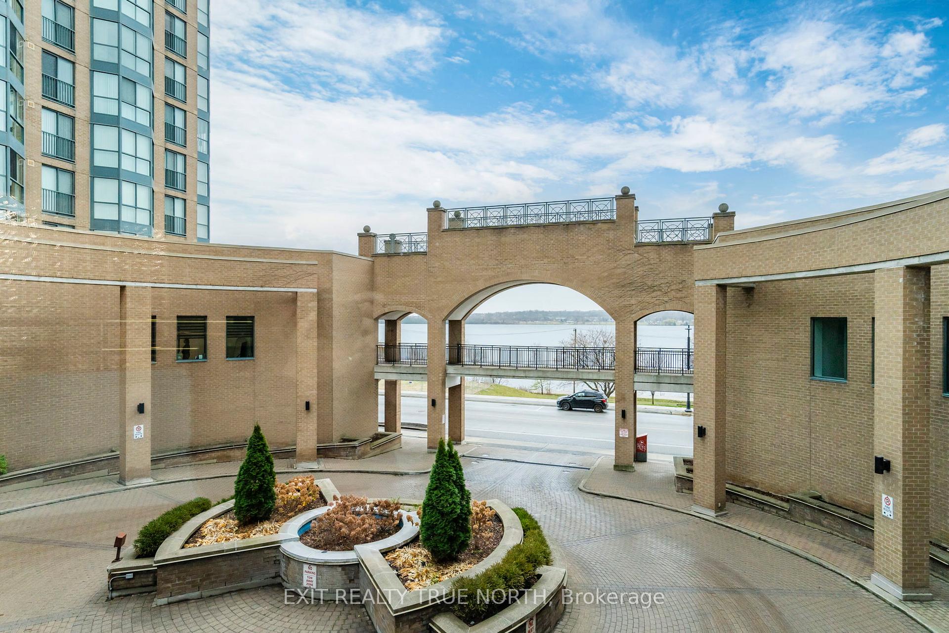 Photo 6 of Unit 1502, 140 Dunlop Street E, Barrie, City Centre — HOMEH