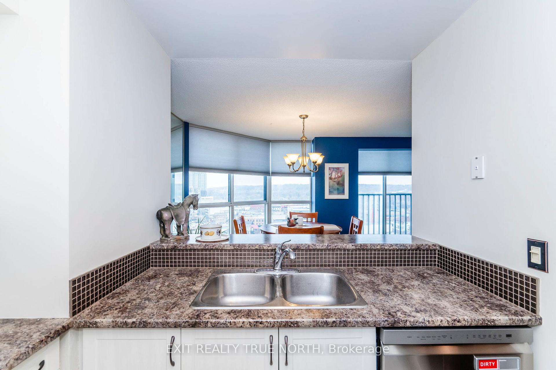Photo 13 of Unit 1502, 140 Dunlop Street E, Barrie, City Centre — HOMEH