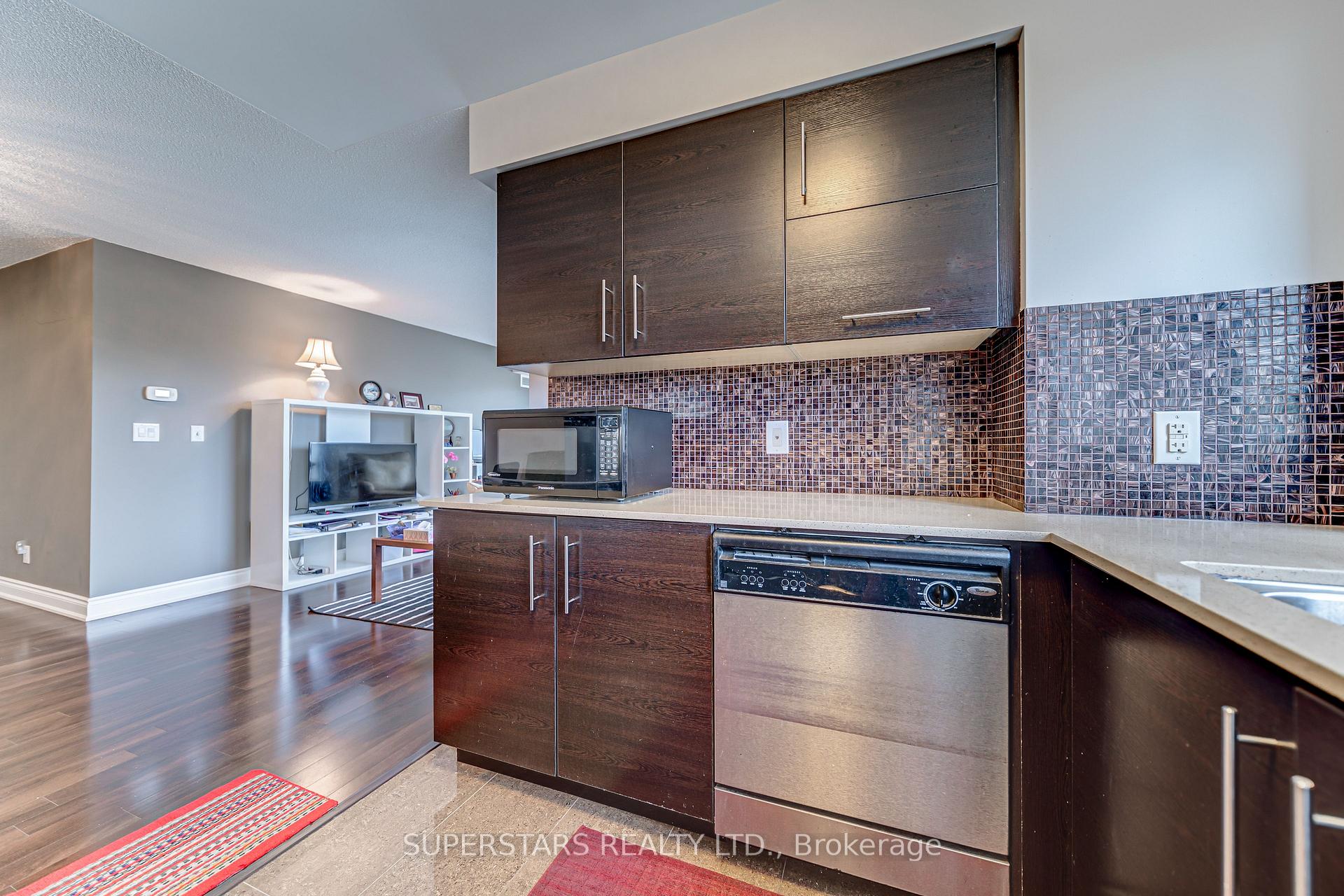Photo 6 of Unit 206, 273 South Park Road, Markham, Commerce Valley — HOMEH