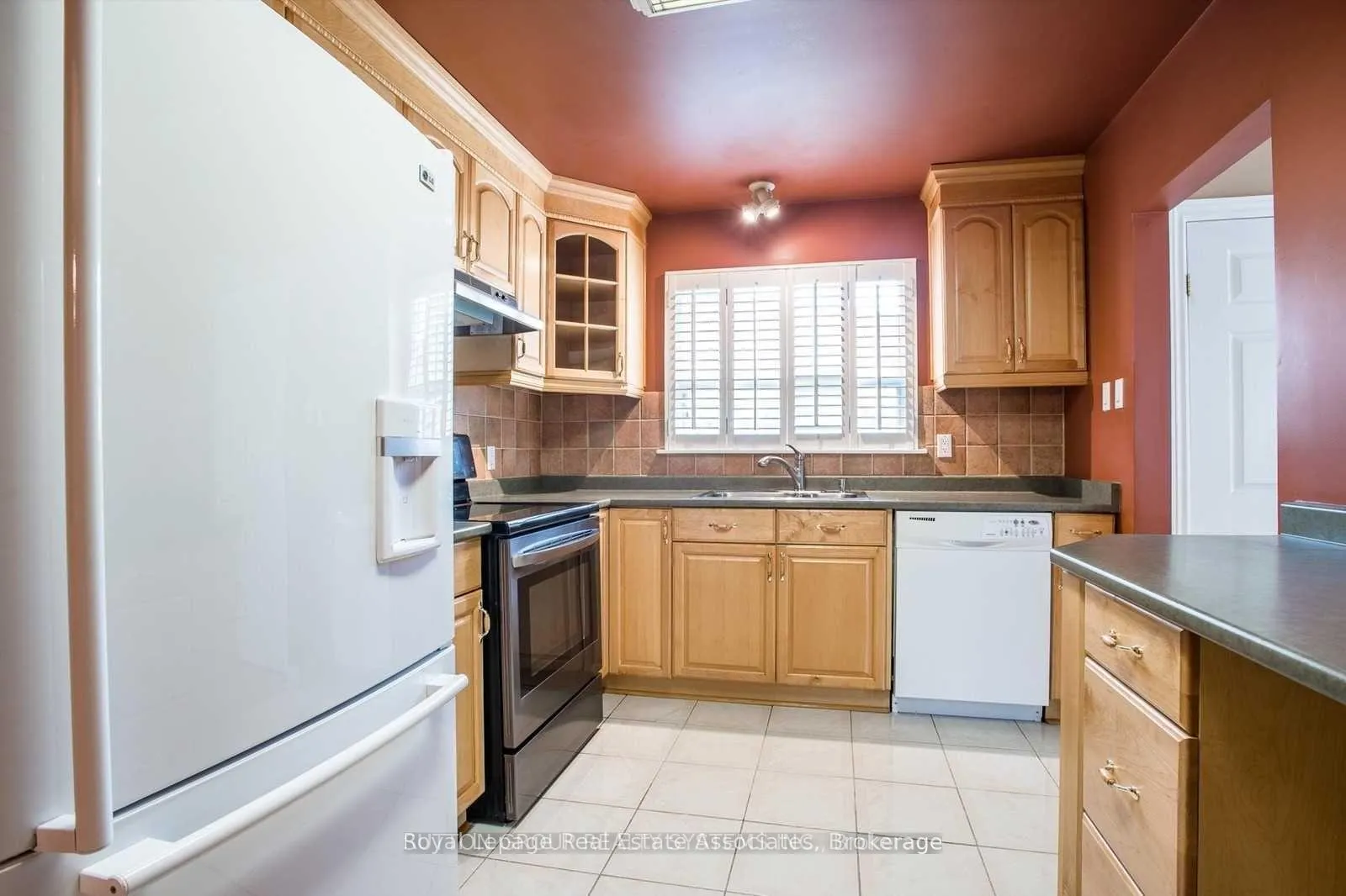 Photo 14 of 9 Wilton Drive, Brampton, Brampton East — HOMEH