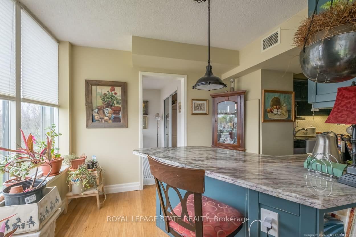 Photo 31 of Unit 403, 180 Limeridge Road W, Hamilton, Rolston — HOMEH