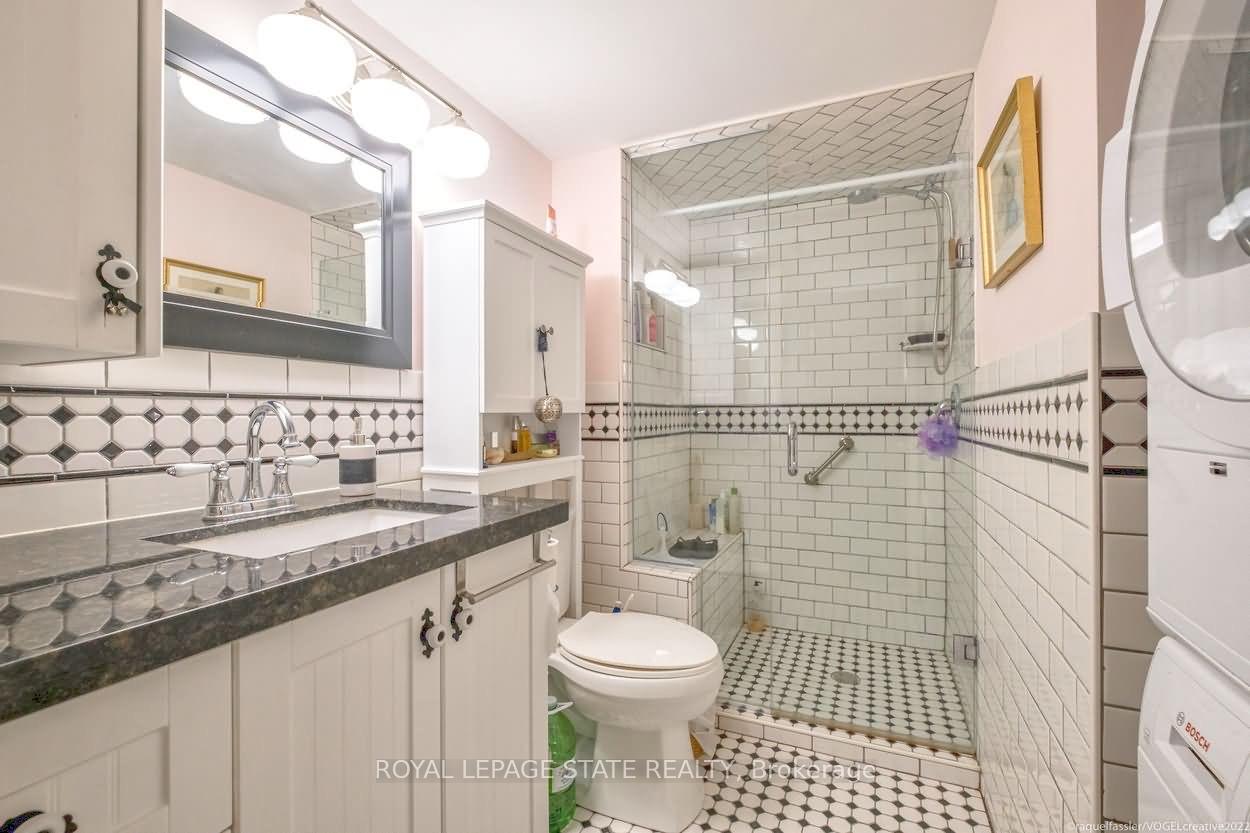 Photo 37 of Unit 403, 180 Limeridge Road W, Hamilton, Rolston — HOMEH