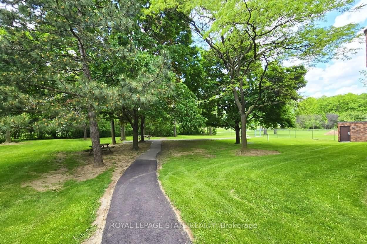 Photo 47 of Unit 403, 180 Limeridge Road W, Hamilton, Rolston — HOMEH