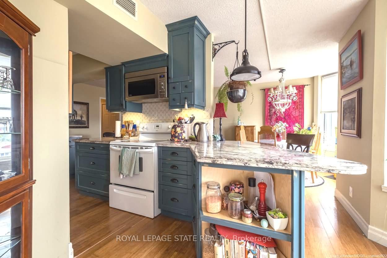 Photo 14 of Unit 403, 180 Limeridge Road W, Hamilton, Rolston — HOMEH