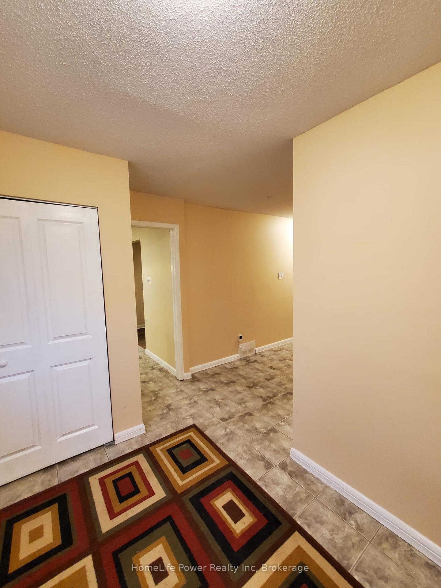 Photo 6 of 225 Shakespeare Drive, Waterloo — HOMEH