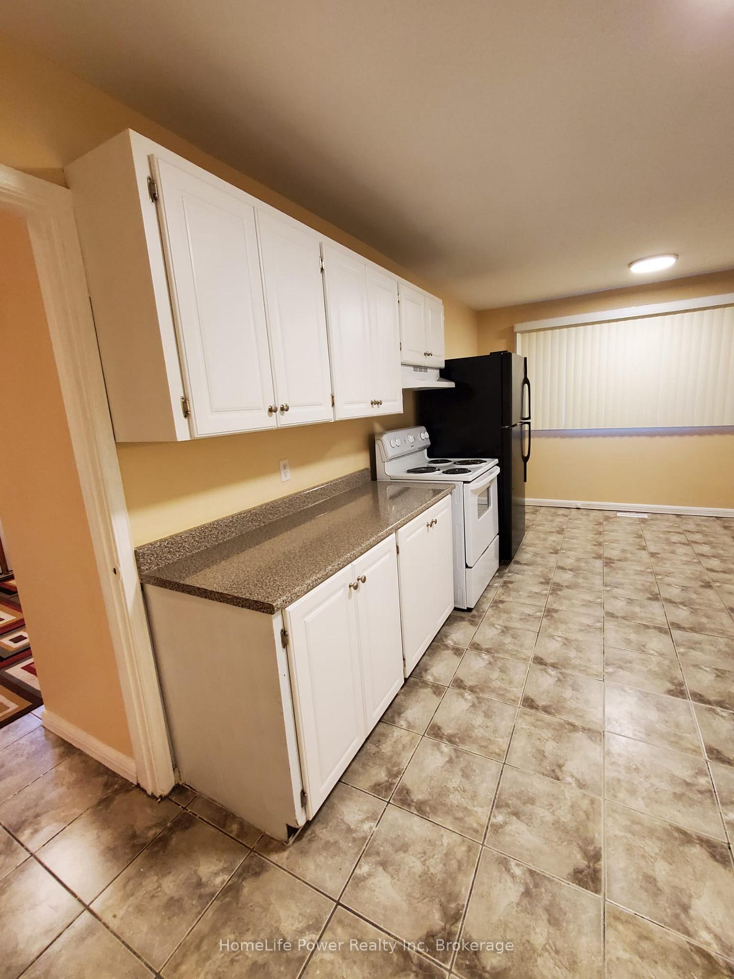 Photo 9 of 225 Shakespeare Drive, Waterloo — HOMEH