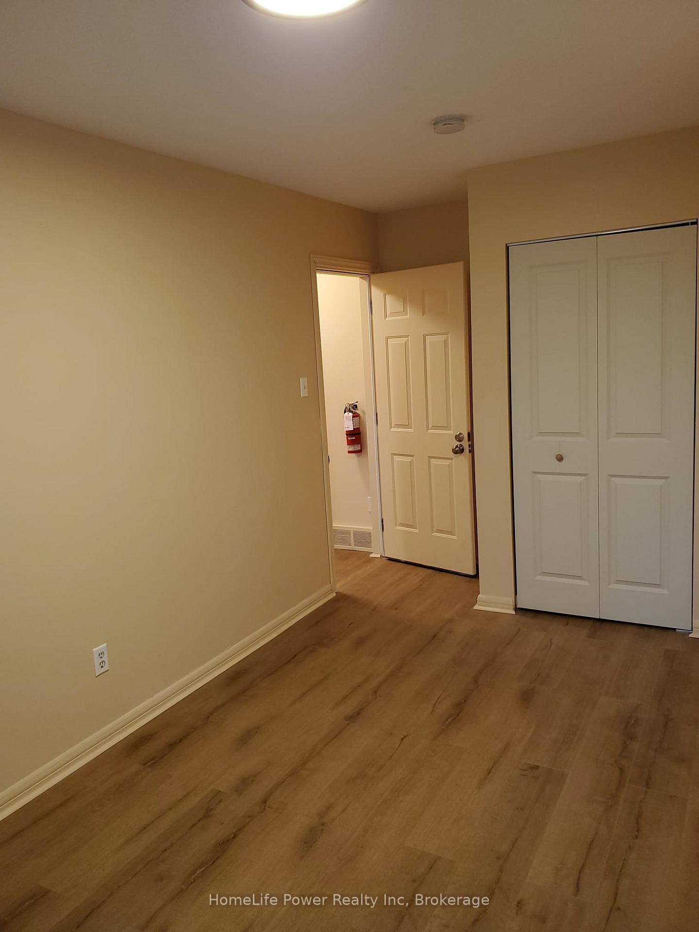 Photo 21 of 225 Shakespeare Drive, Waterloo — HOMEH