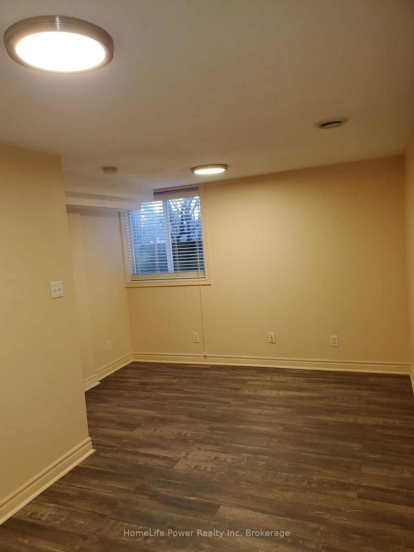Photo 22 of 225 Shakespeare Drive, Waterloo — HOMEH