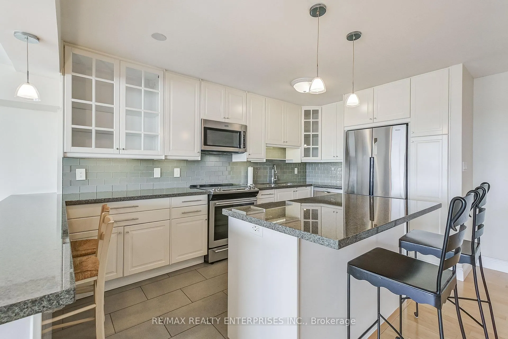 Photo 10 of Unit 1809, 250 Scarlett Road, Toronto, Rockcliffe-Smythe — HOMEH