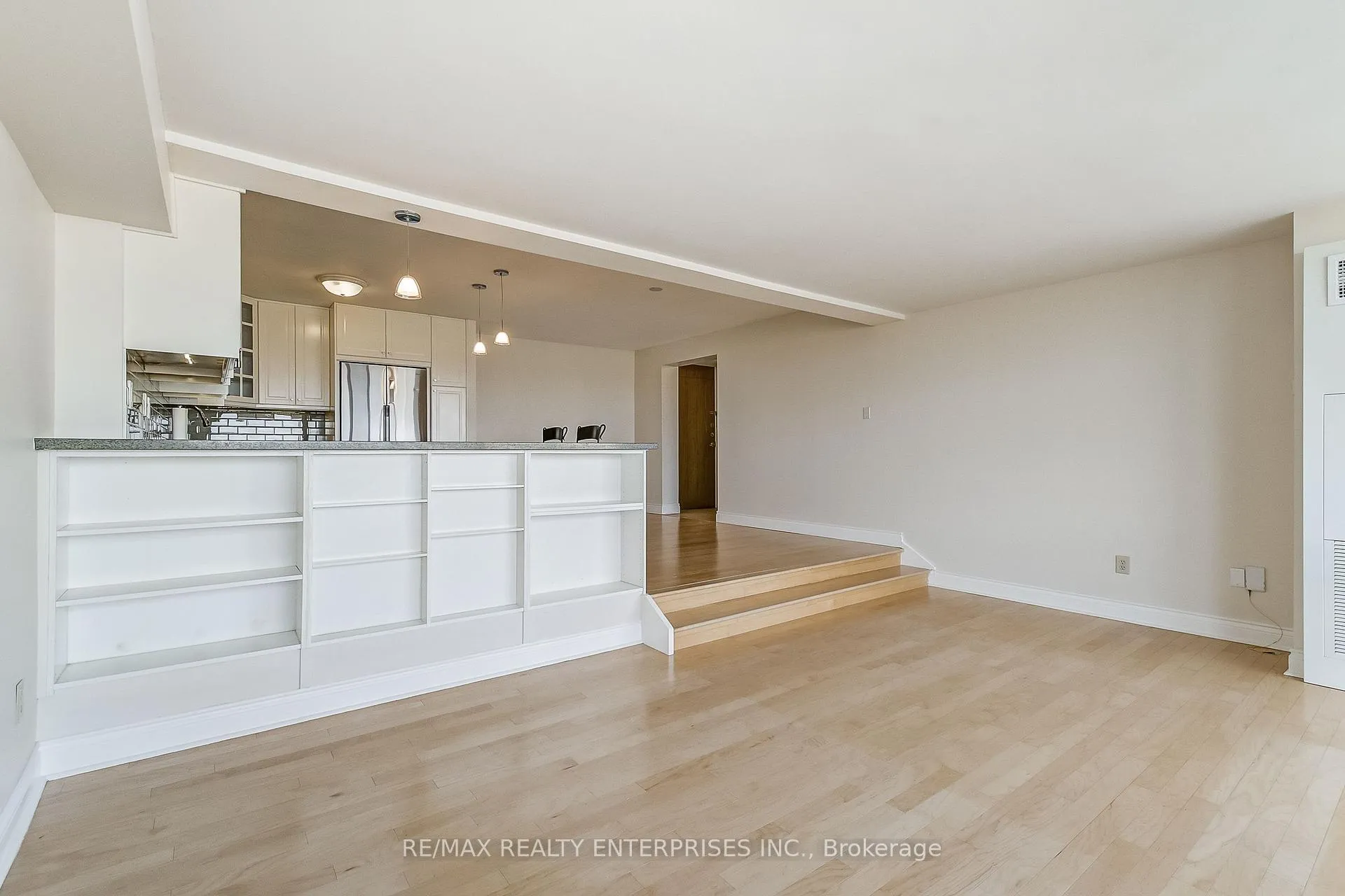 Photo 14 of Unit 1809, 250 Scarlett Road, Toronto, Rockcliffe-Smythe — HOMEH