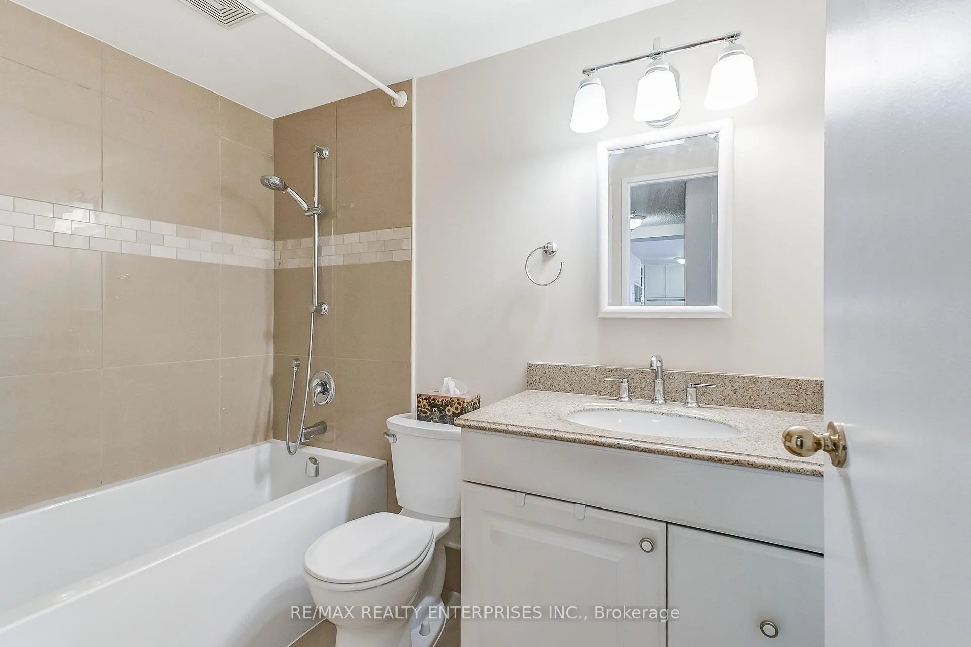 Photo 16 of Unit 1809, 250 Scarlett Road, Toronto, Rockcliffe-Smythe — HOMEH