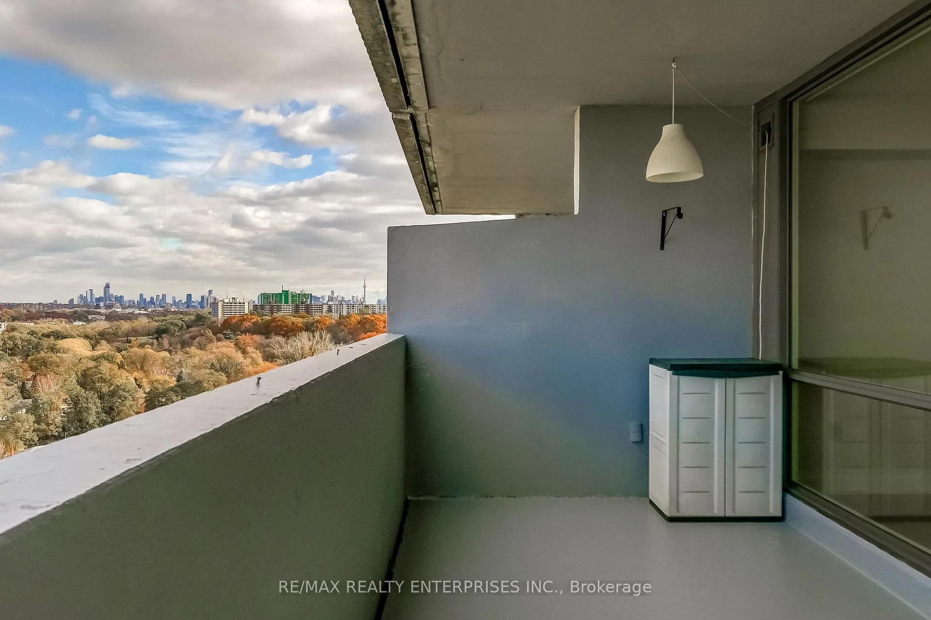 Photo 23 of Unit 1809, 250 Scarlett Road, Toronto, Rockcliffe-Smythe — HOMEH