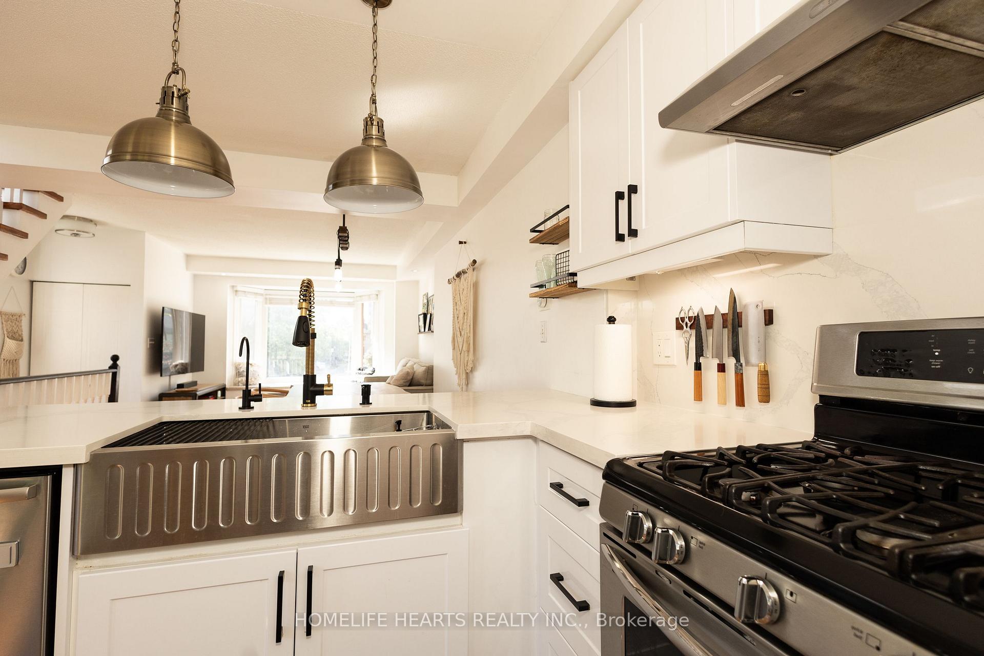 Photo 10 of Unit 15, 1635 Pickering Parkway, Pickering, Village East — HOMEH