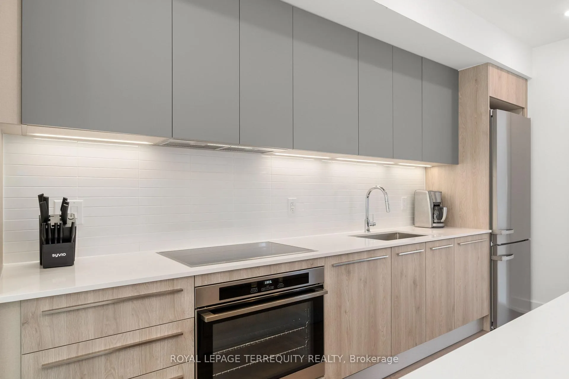 Photo 6 of 43 Rockmount Crescent, Gravenhurst, Muskoka (S) — HOMEH