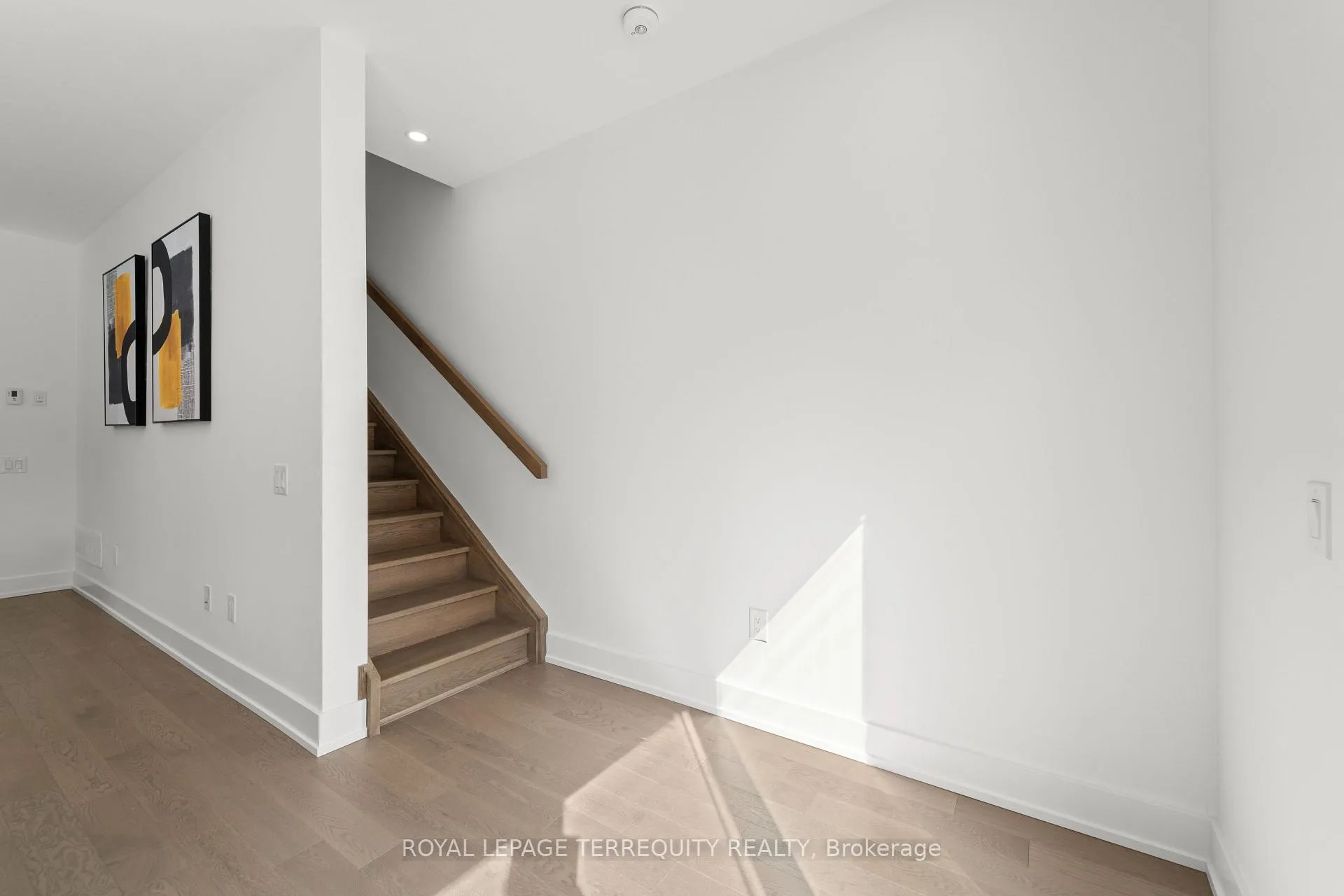 Photo 16 of 43 Rockmount Crescent, Gravenhurst, Muskoka (S) — HOMEH