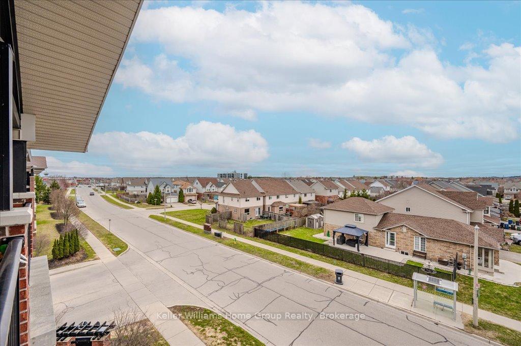Photo 5 of Unit 402, 39 Goodwin Drive, Guelph, Pineridge/Westminster Woods — HOMEH