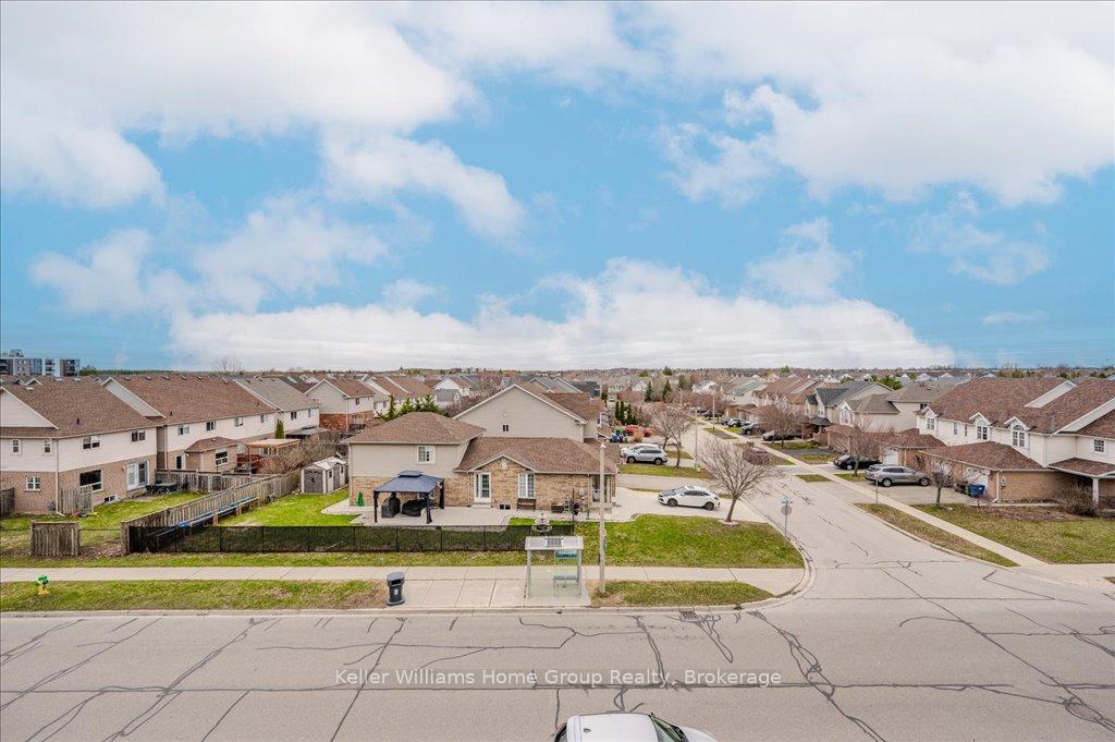 Photo 6 of Unit 402, 39 Goodwin Drive, Guelph, Pineridge/Westminster Woods — HOMEH