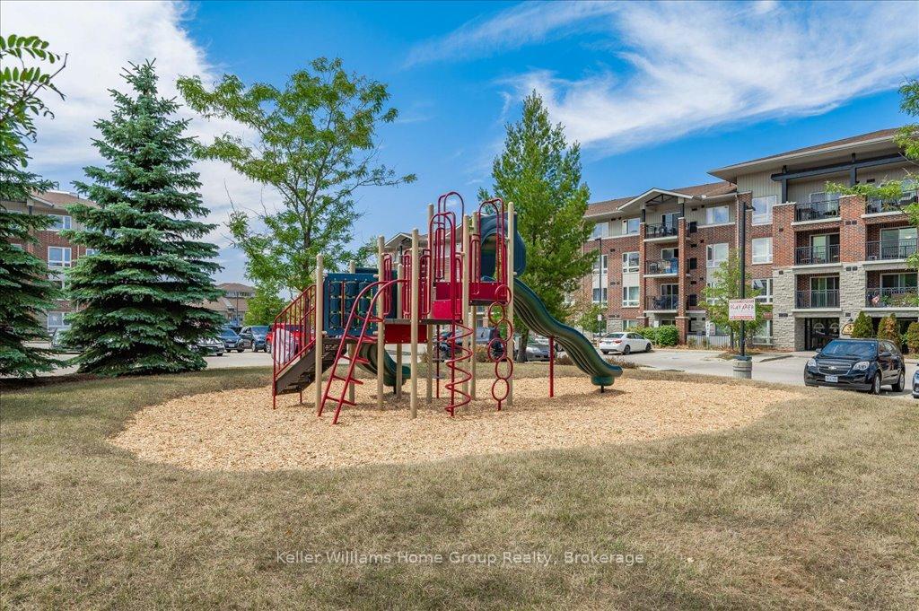 Photo 8 of Unit 402, 39 Goodwin Drive, Guelph, Pineridge/Westminster Woods — HOMEH