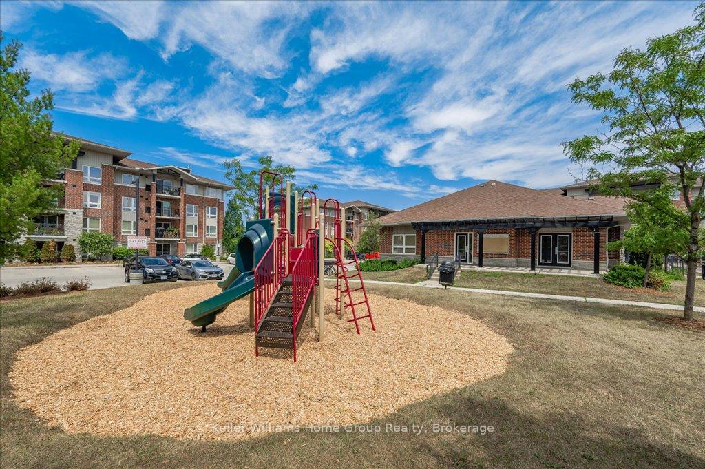 Photo 10 of Unit 402, 39 Goodwin Drive, Guelph, Pineridge/Westminster Woods — HOMEH