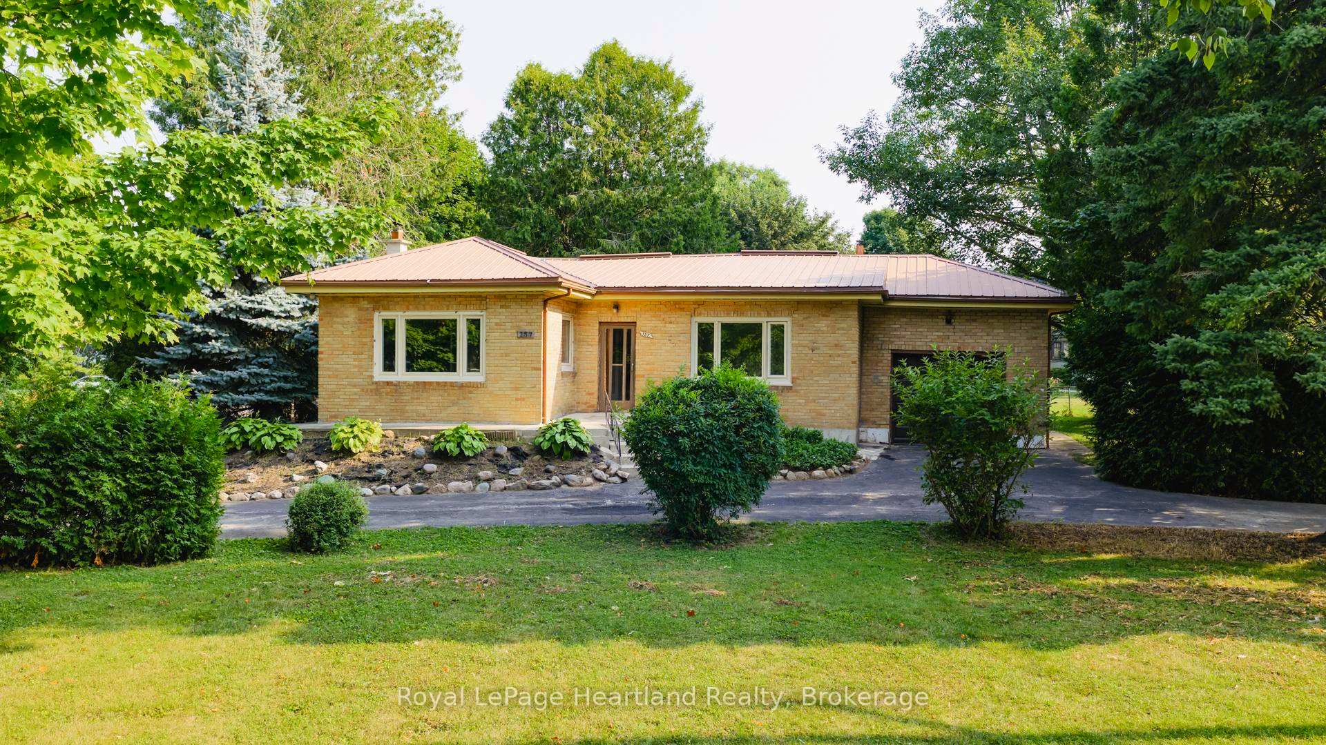 Photo 1 of 157 Dunlop Street, Central Huron, Clinton — HOMEH