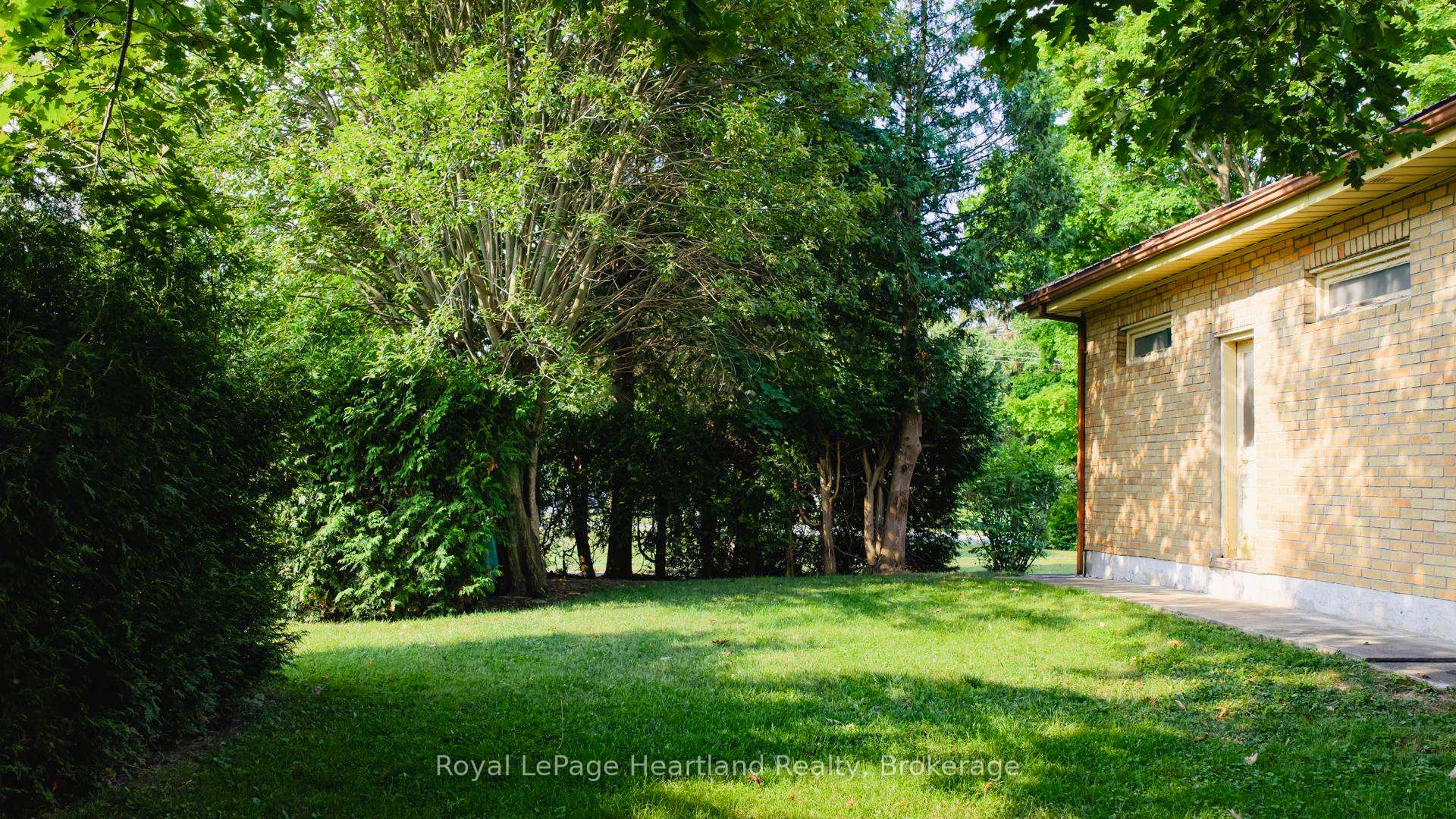 Photo 32 of 157 Dunlop Street, Central Huron, Clinton — HOMEH