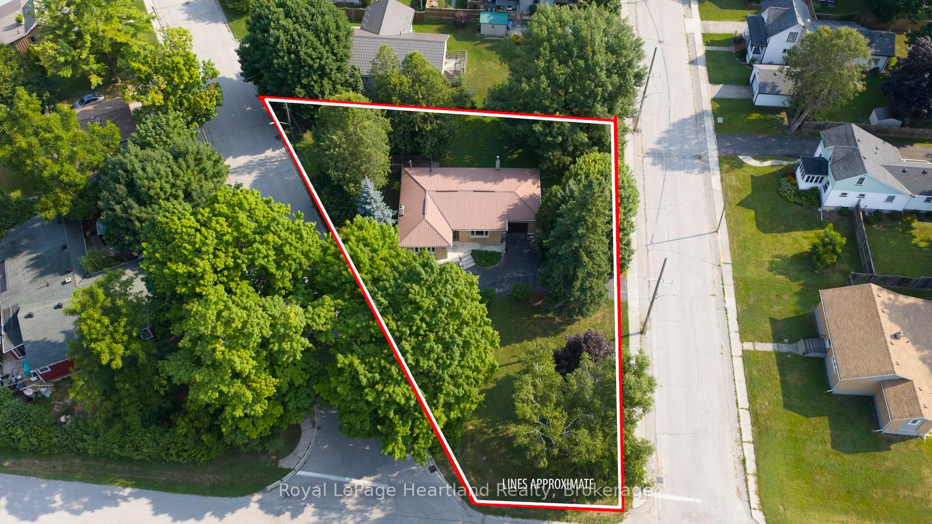 Photo 33 of 157 Dunlop Street, Central Huron, Clinton — HOMEH