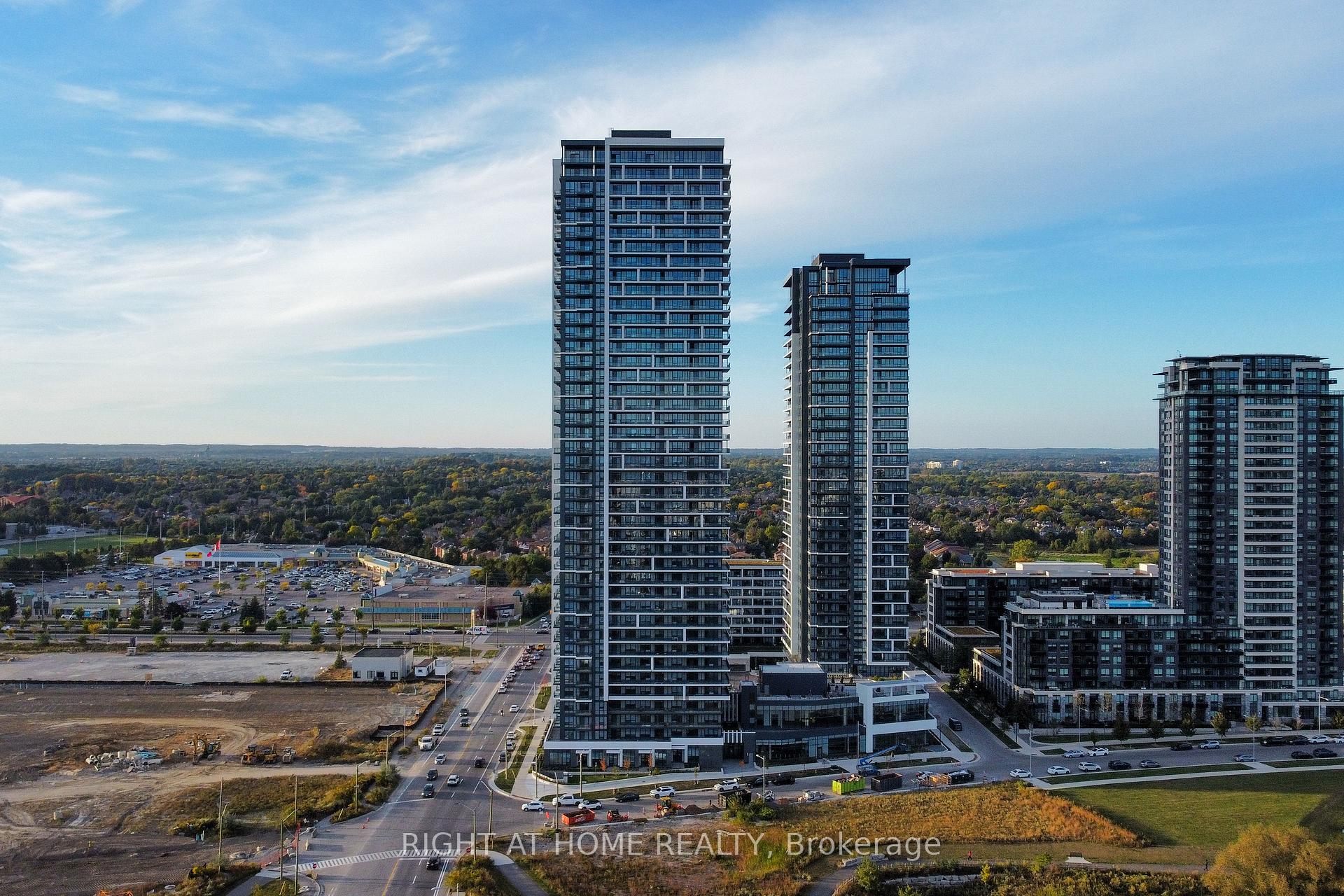 Photo 1 of Unit 4007, 8 Water Walk Drive, Markham, Unionville — HOMEH
