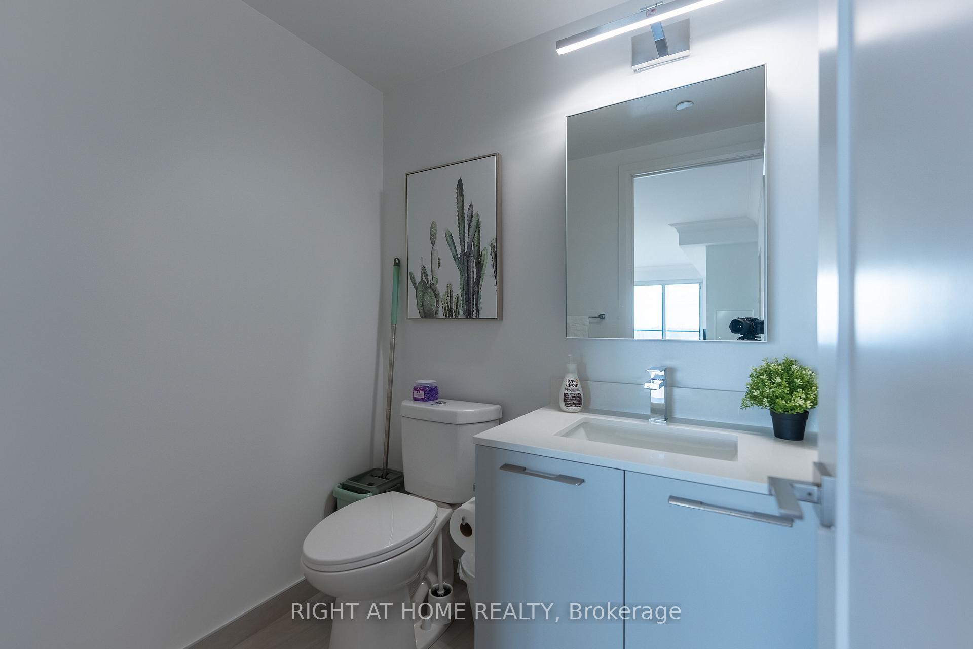Photo 19 of Unit 4007, 8 Water Walk Drive, Markham, Unionville — HOMEH