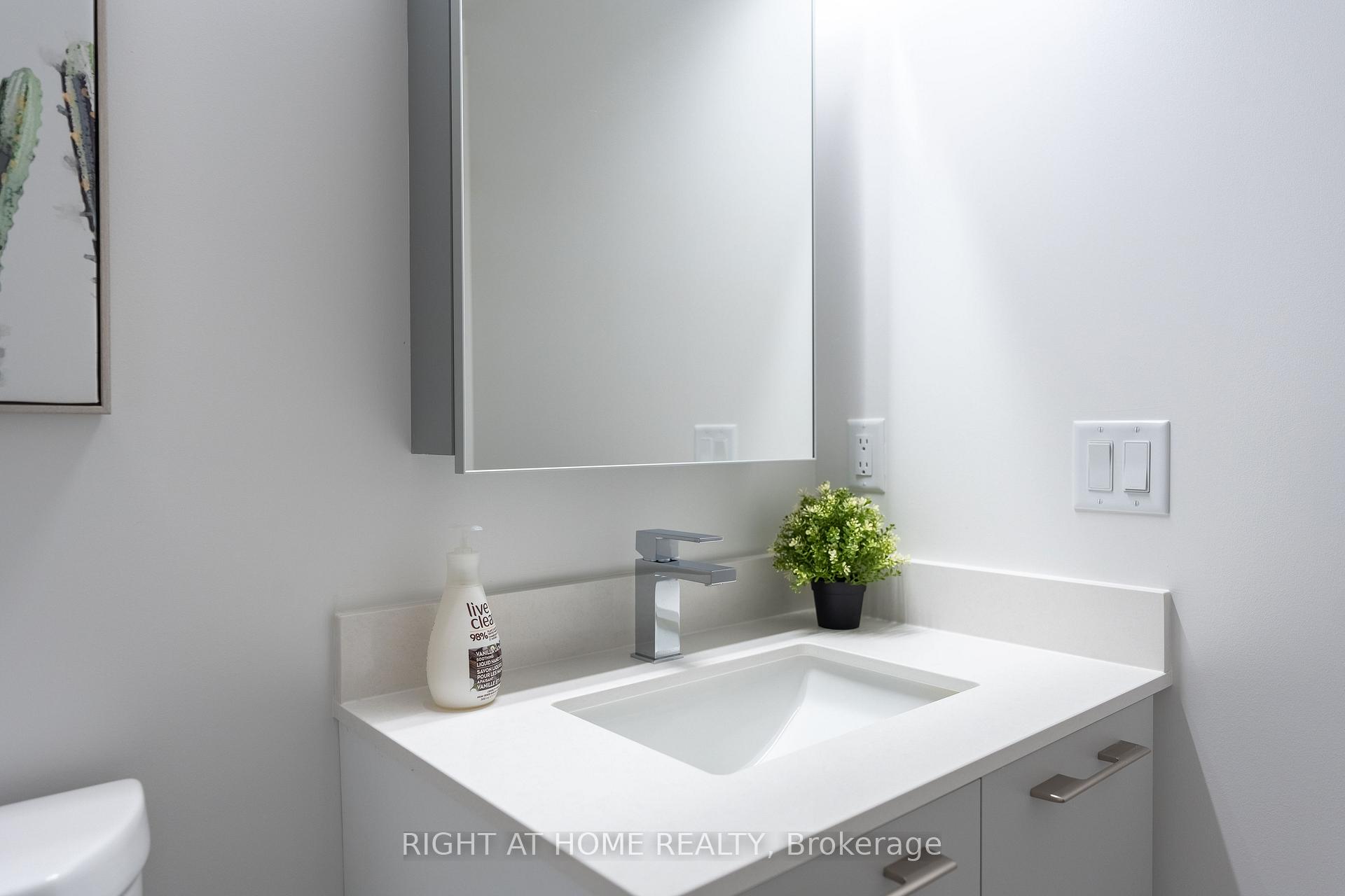 Photo 20 of Unit 4007, 8 Water Walk Drive, Markham, Unionville — HOMEH