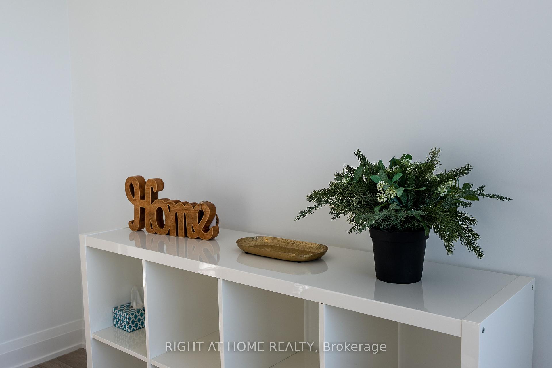 Photo 25 of Unit 4007, 8 Water Walk Drive, Markham, Unionville — HOMEH