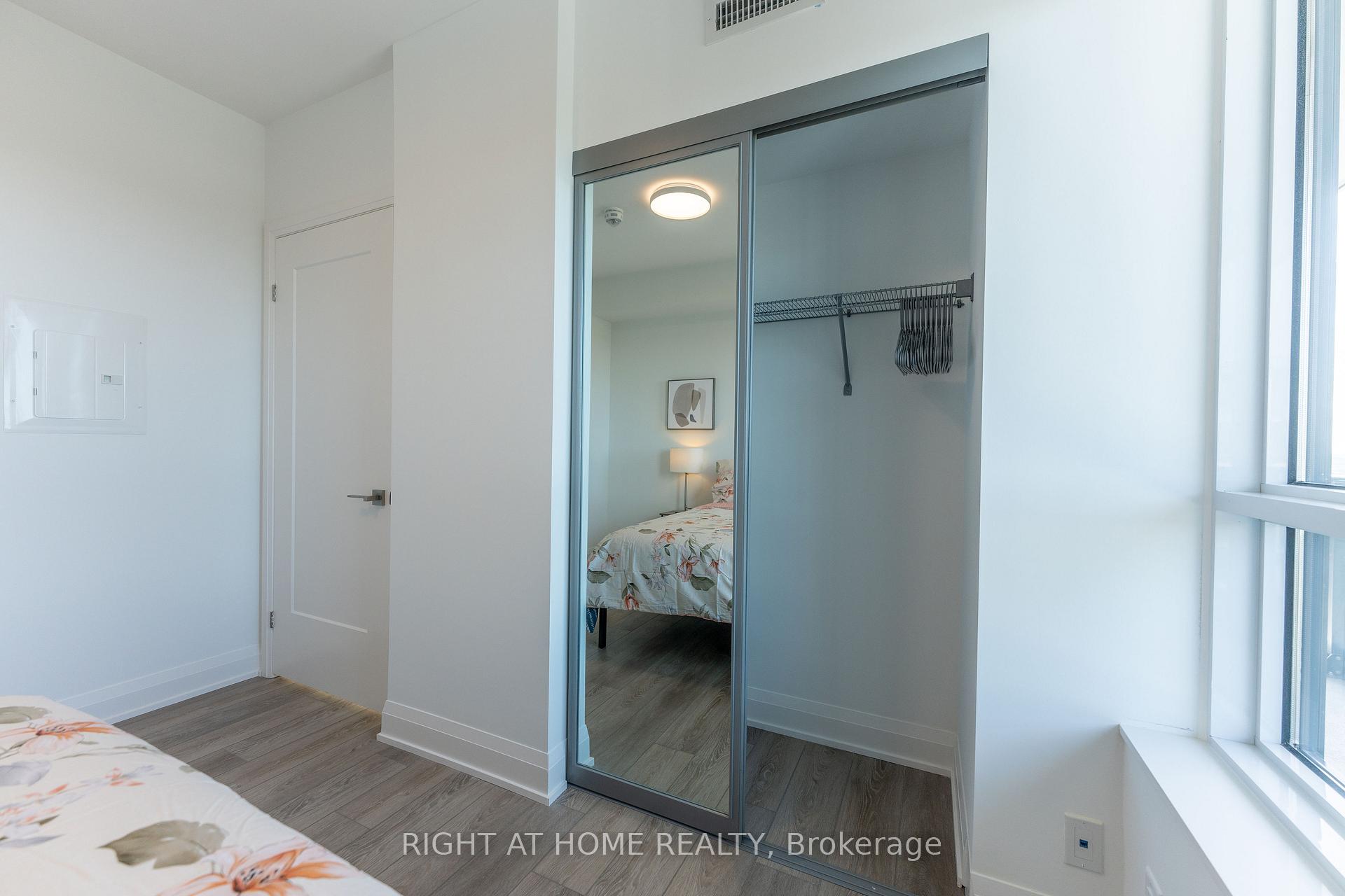 Photo 31 of Unit 4007, 8 Water Walk Drive, Markham, Unionville — HOMEH
