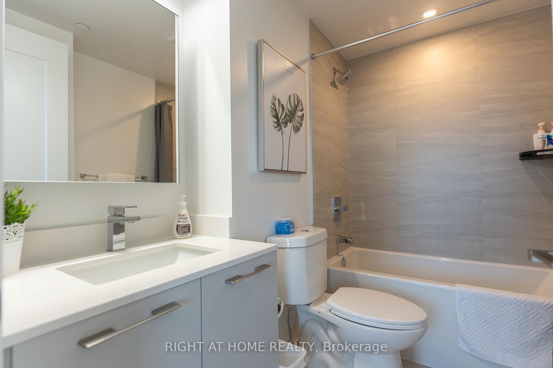 Photo 35 of Unit 4007, 8 Water Walk Drive, Markham, Unionville — HOMEH