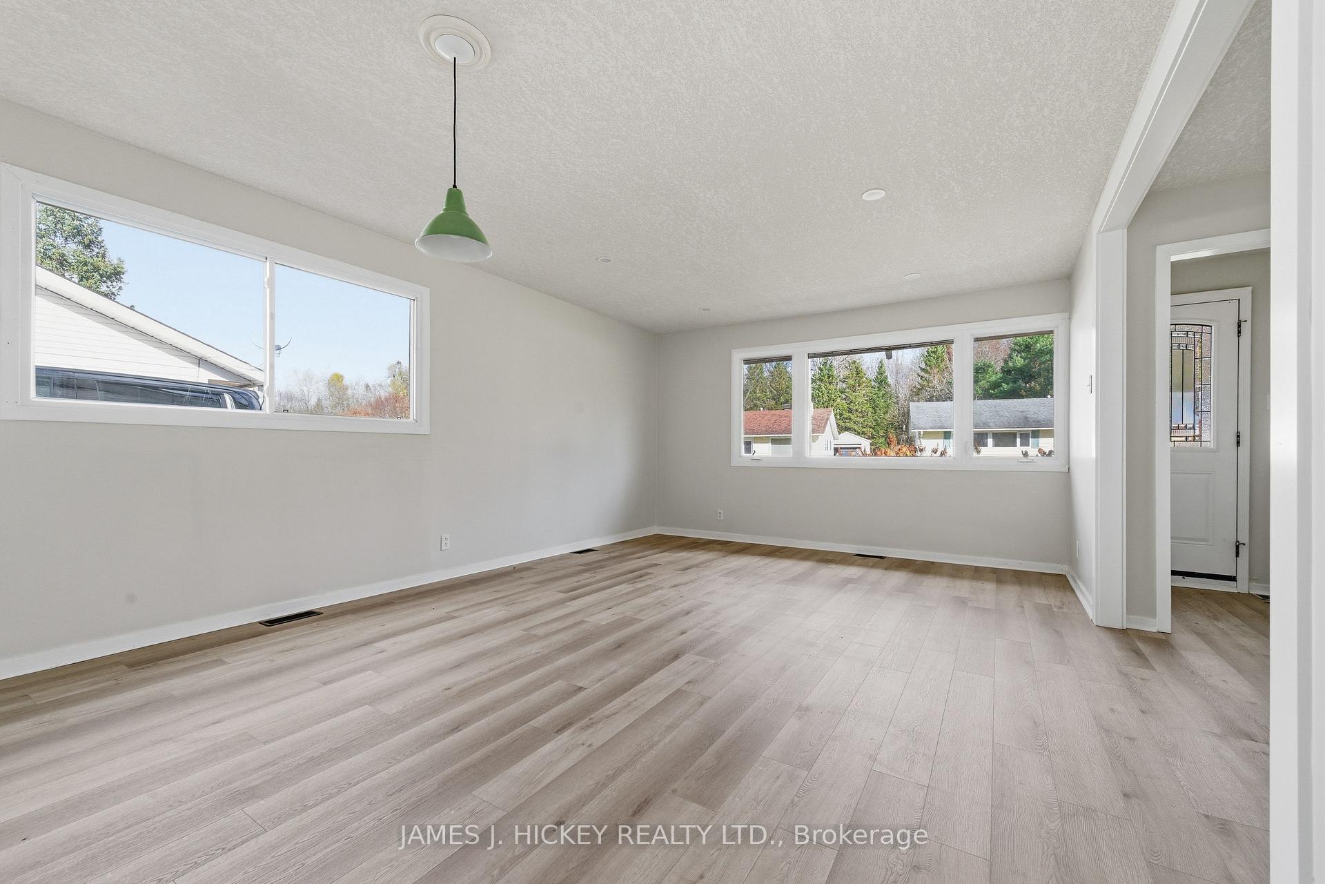 Photo 8 of 56 Beach Avenue, Deep River — HOMEH