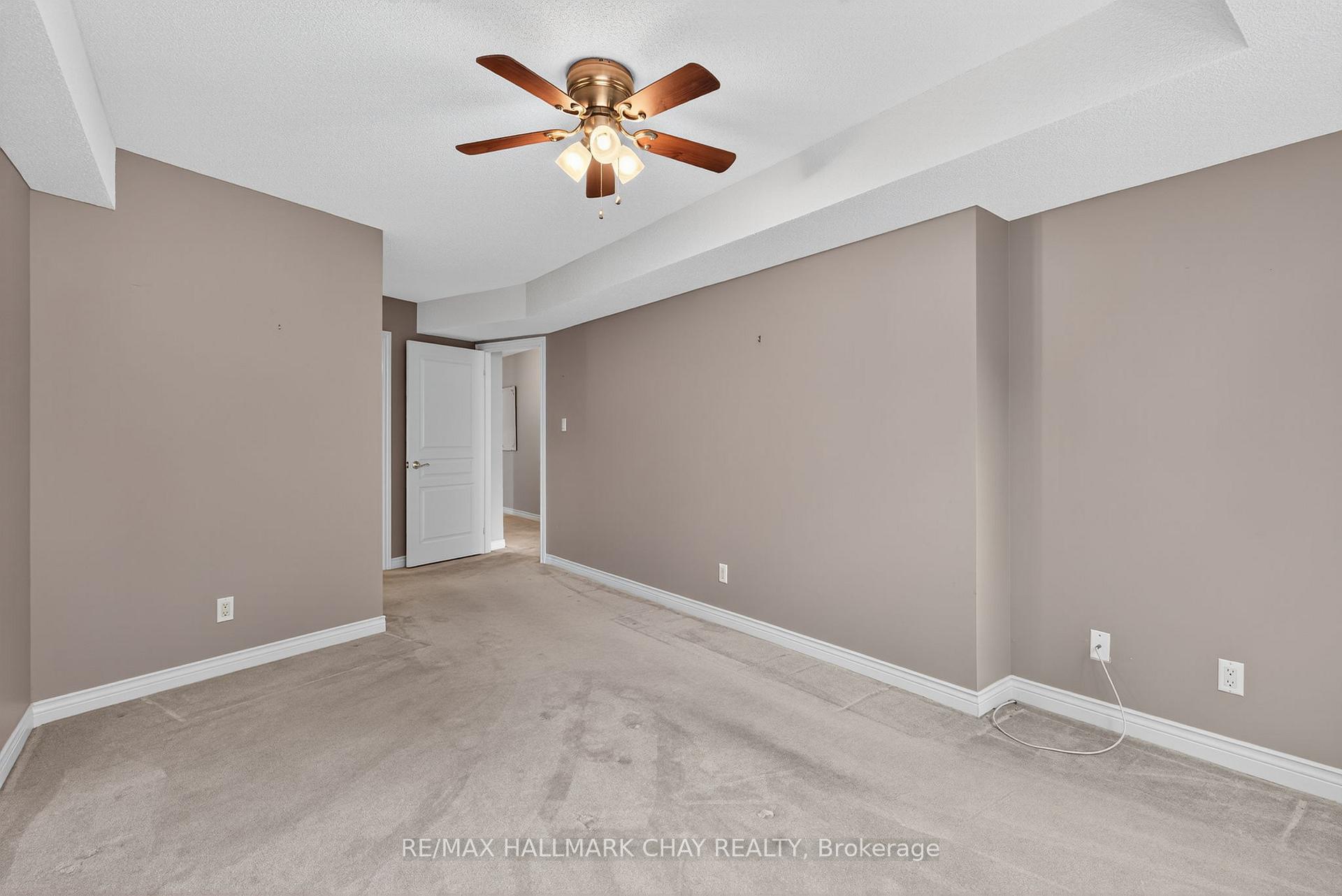 Photo 13 of Unit 201, 4 Briar Hill Heights, New Tecumseth, Rural New Tecumseth — HOMEH