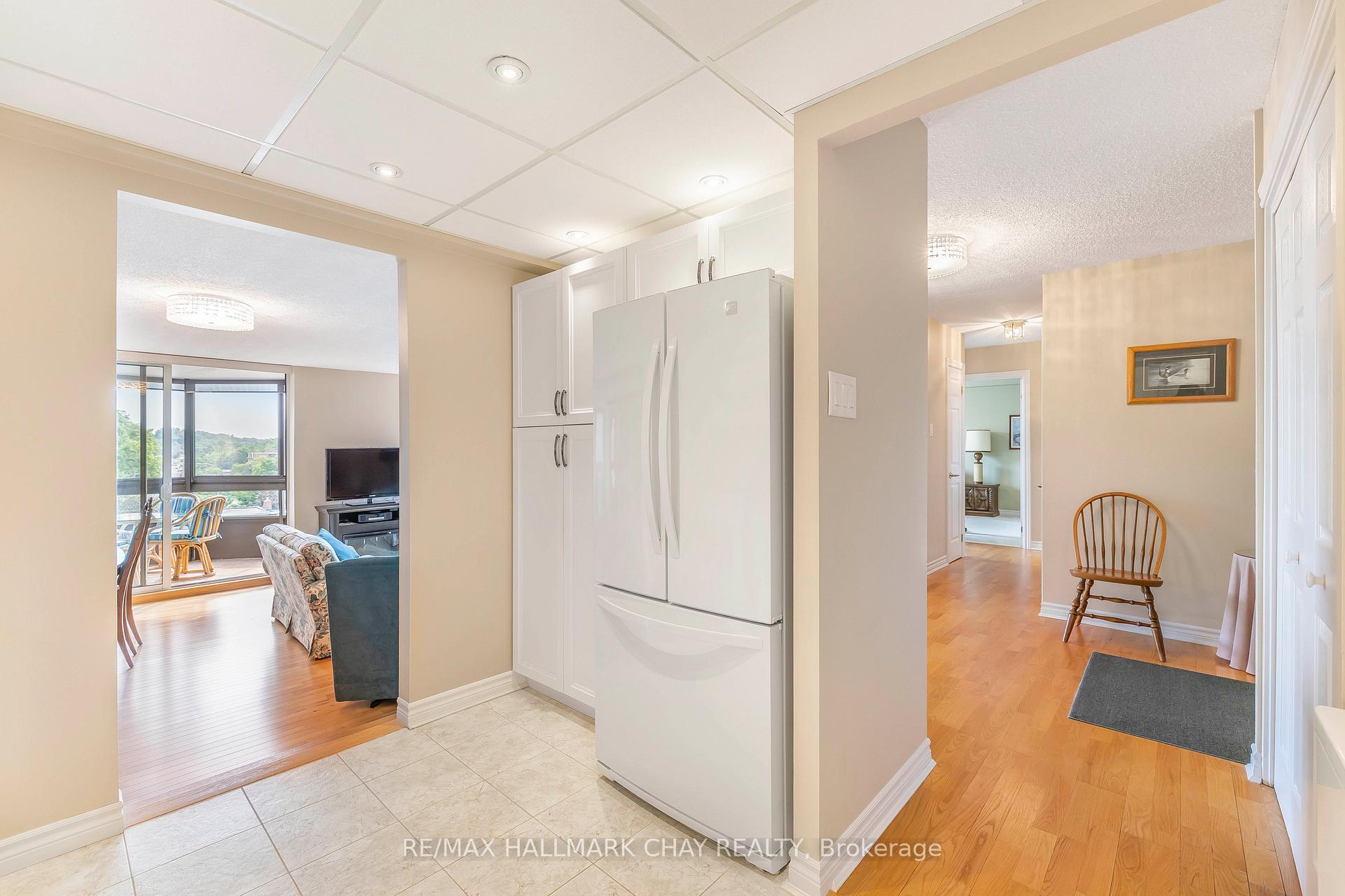 Photo 9 of Unit 505, 181 Collier Street, Barrie, North Shore — HOMEH