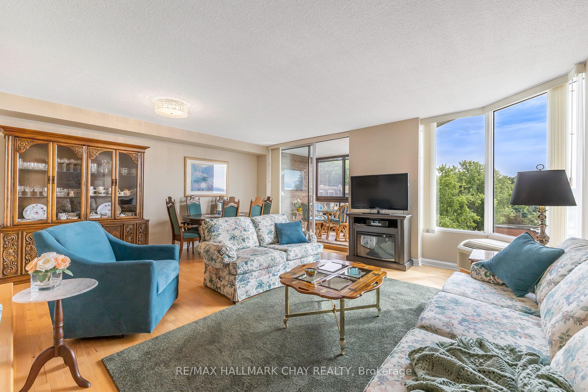 Photo 11 of Unit 505, 181 Collier Street, Barrie, North Shore — HOMEH