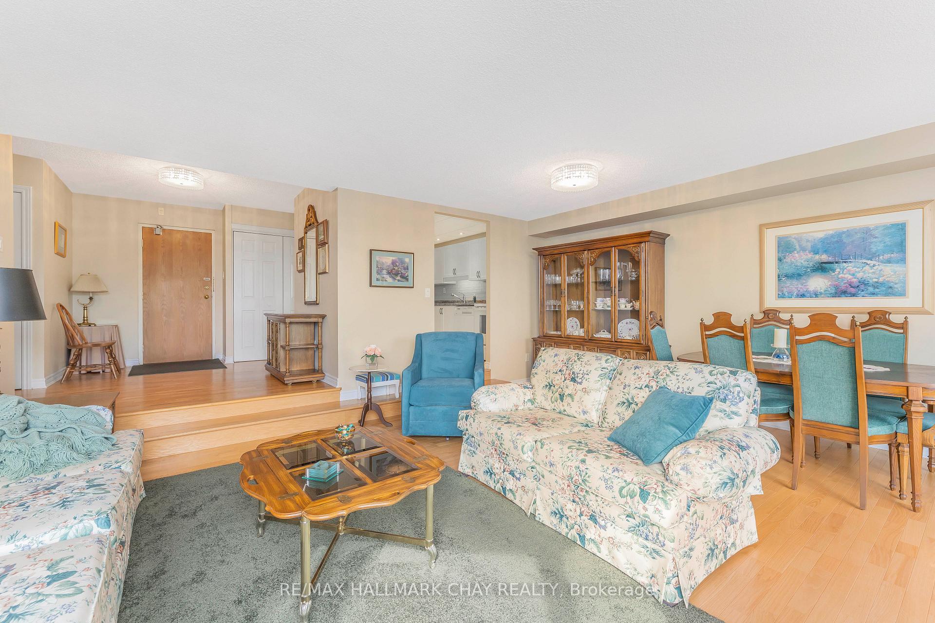 Photo 14 of Unit 505, 181 Collier Street, Barrie, North Shore — HOMEH