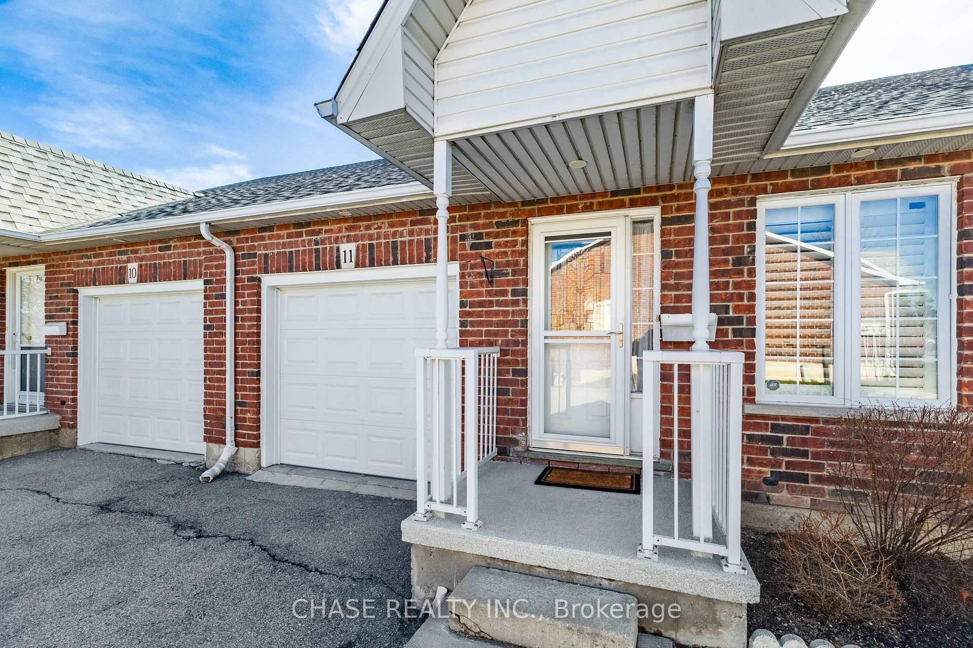 Photo 3 of Unit 11, 243 Fennell Avenue E, Hamilton, Inch Park — HOMEH