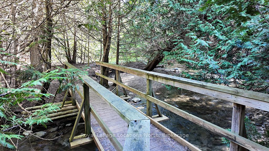 Photo 42 of 16 Trails End, Collingwood — HOMEH