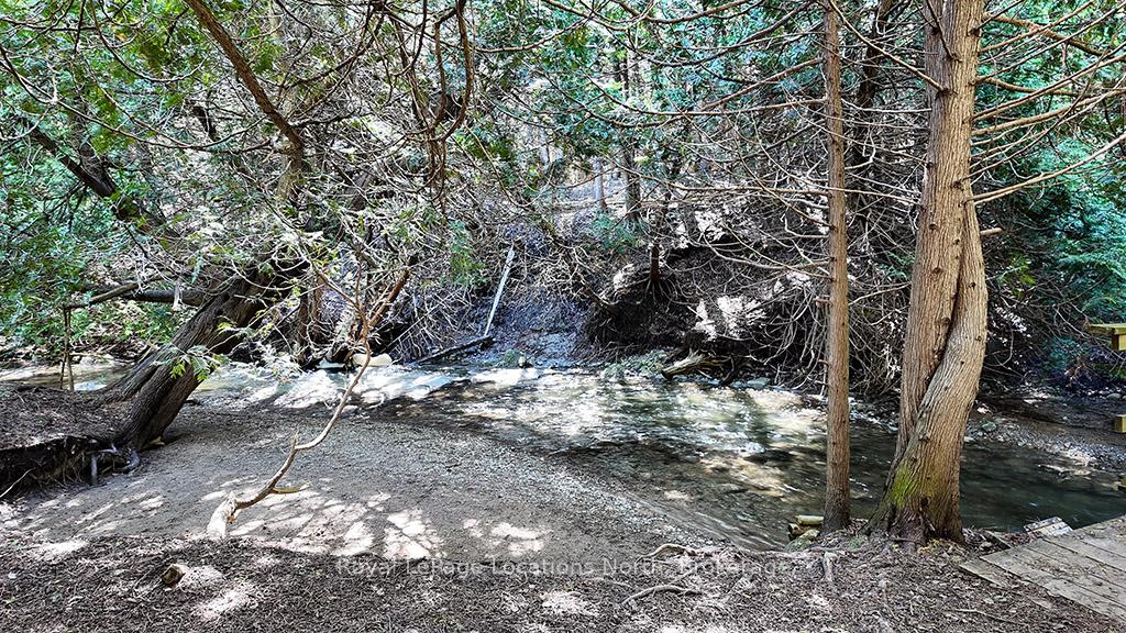 Photo 44 of 16 Trails End, Collingwood — HOMEH