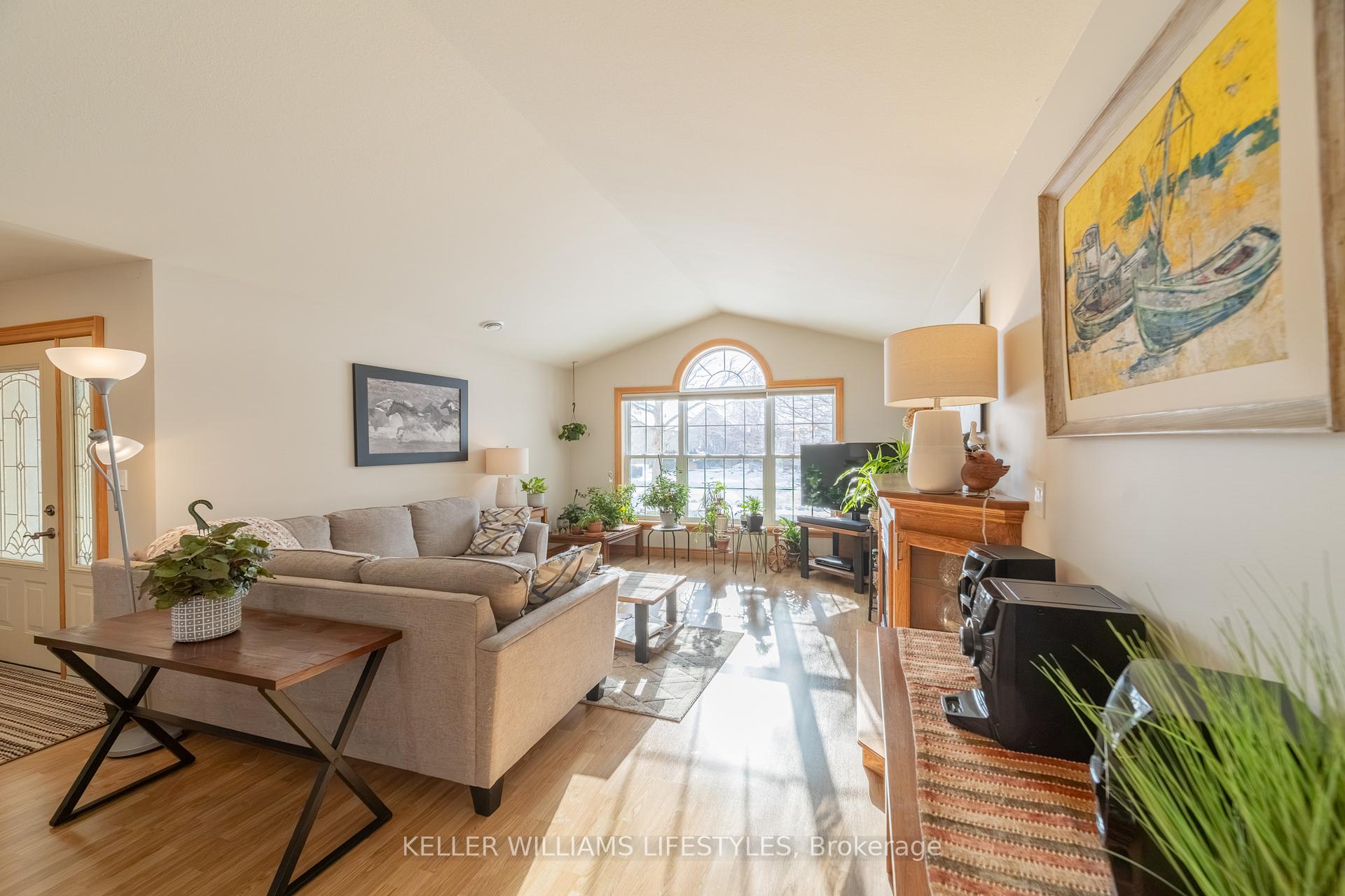 Photo 11 of 160 Brimicombe Crescent, Goderich, Goderich (Town) — HOMEH