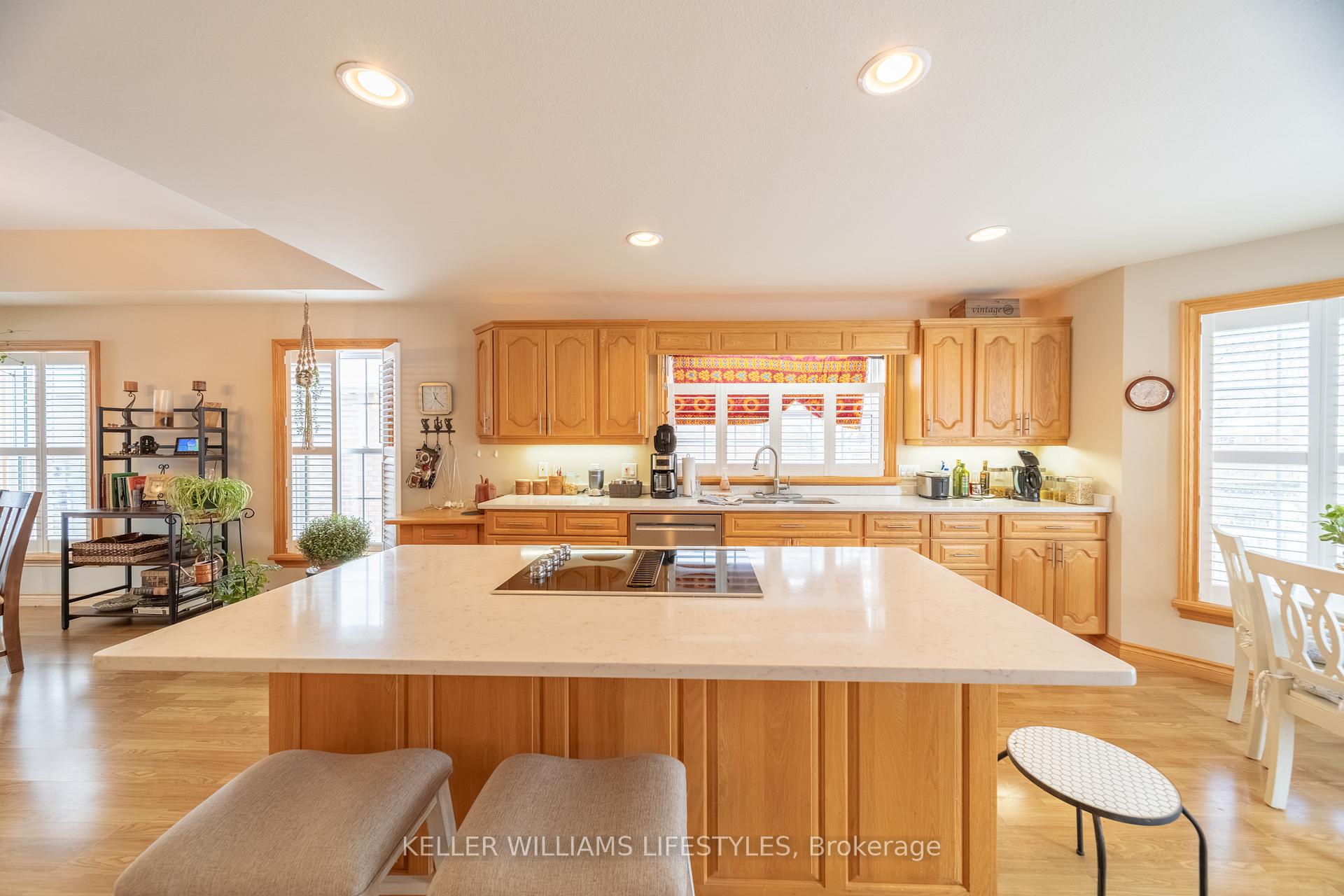 Photo 18 of 160 Brimicombe Crescent, Goderich, Goderich (Town) — HOMEH